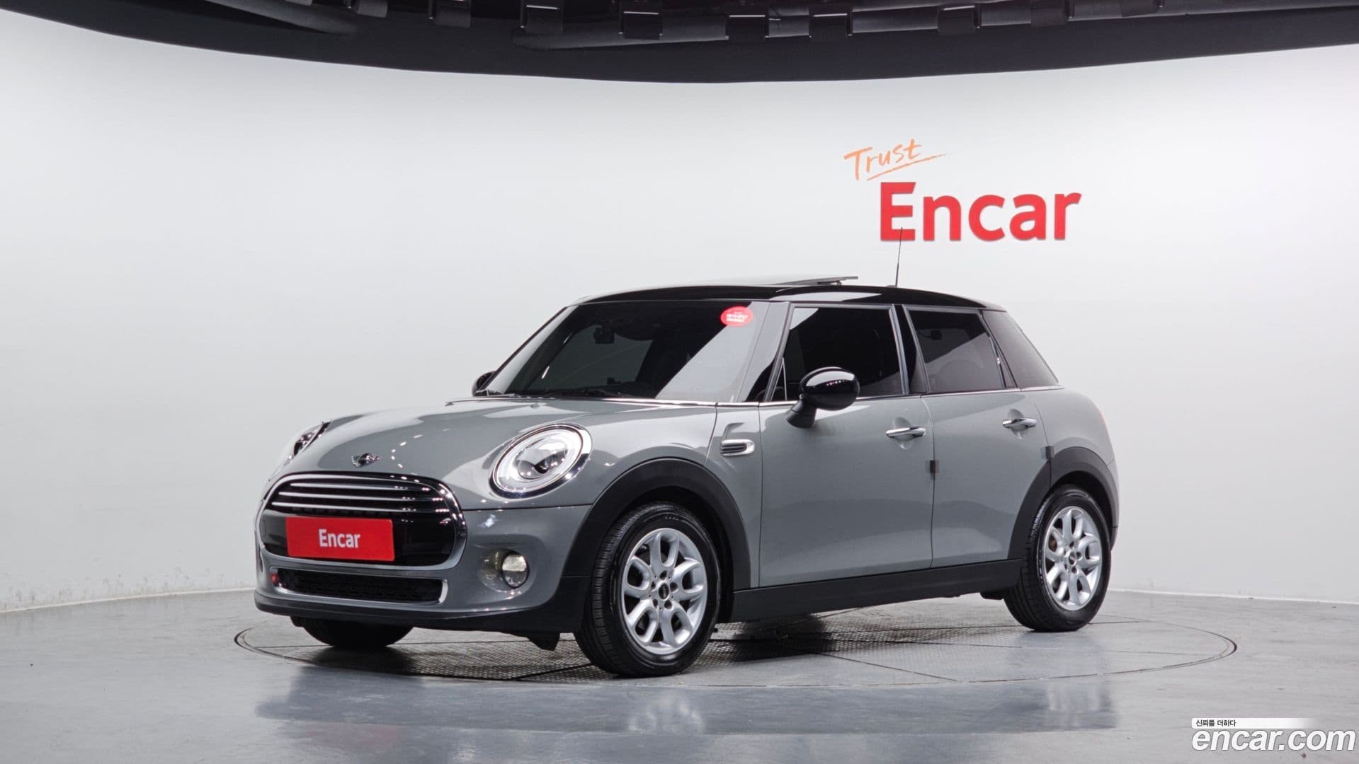 Main__Slider__Photo:Cooper Mini 2016.10-0