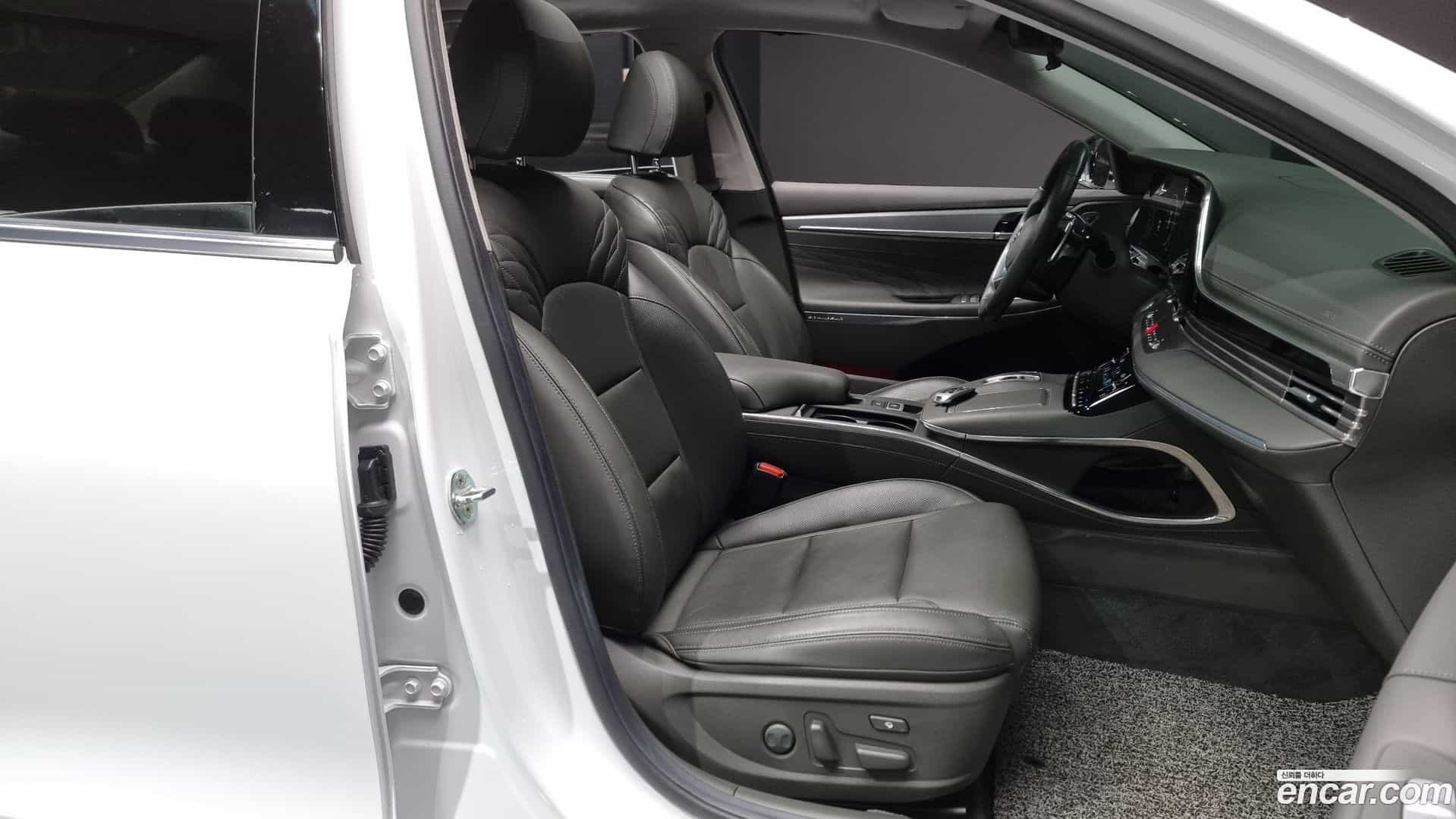 Grandeur Hyundai 2021.4-INNER-010