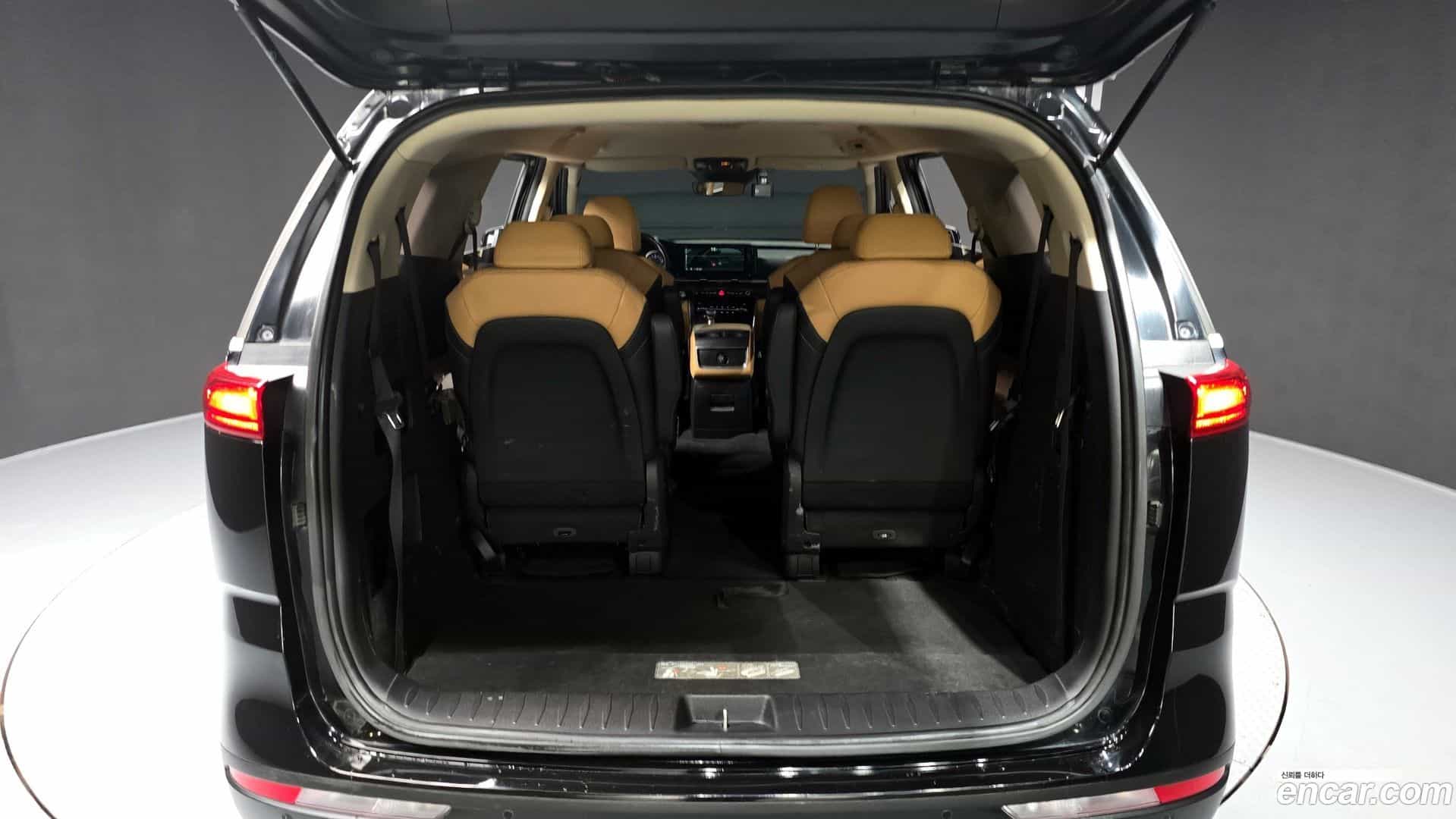 Canival Kia 2021.9-OPTION-024