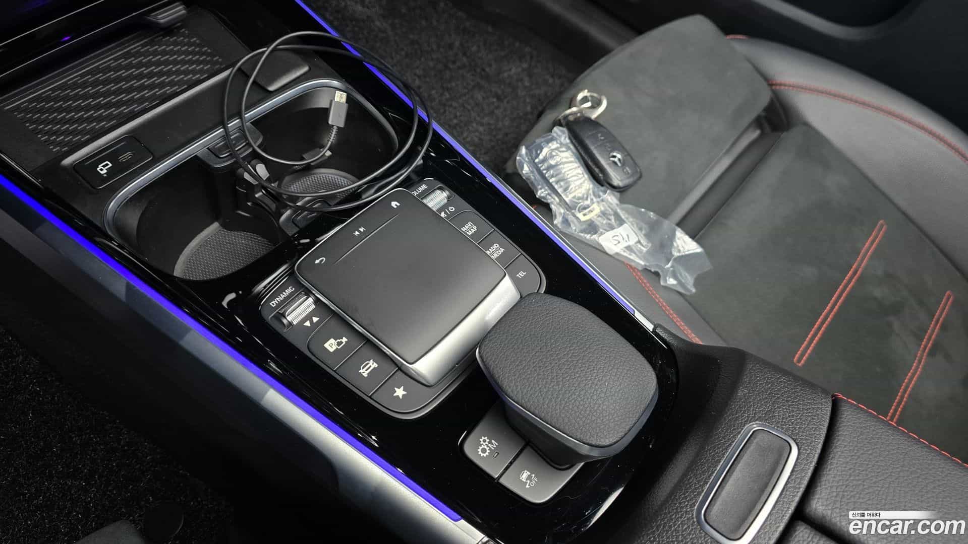 GLB-Class Mercedes-Benz 2023.8-OPTION-022