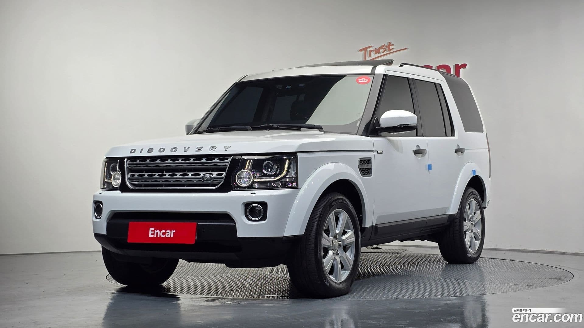 Main__Slider__Photo:Discovery Land Rover 2016.3-0