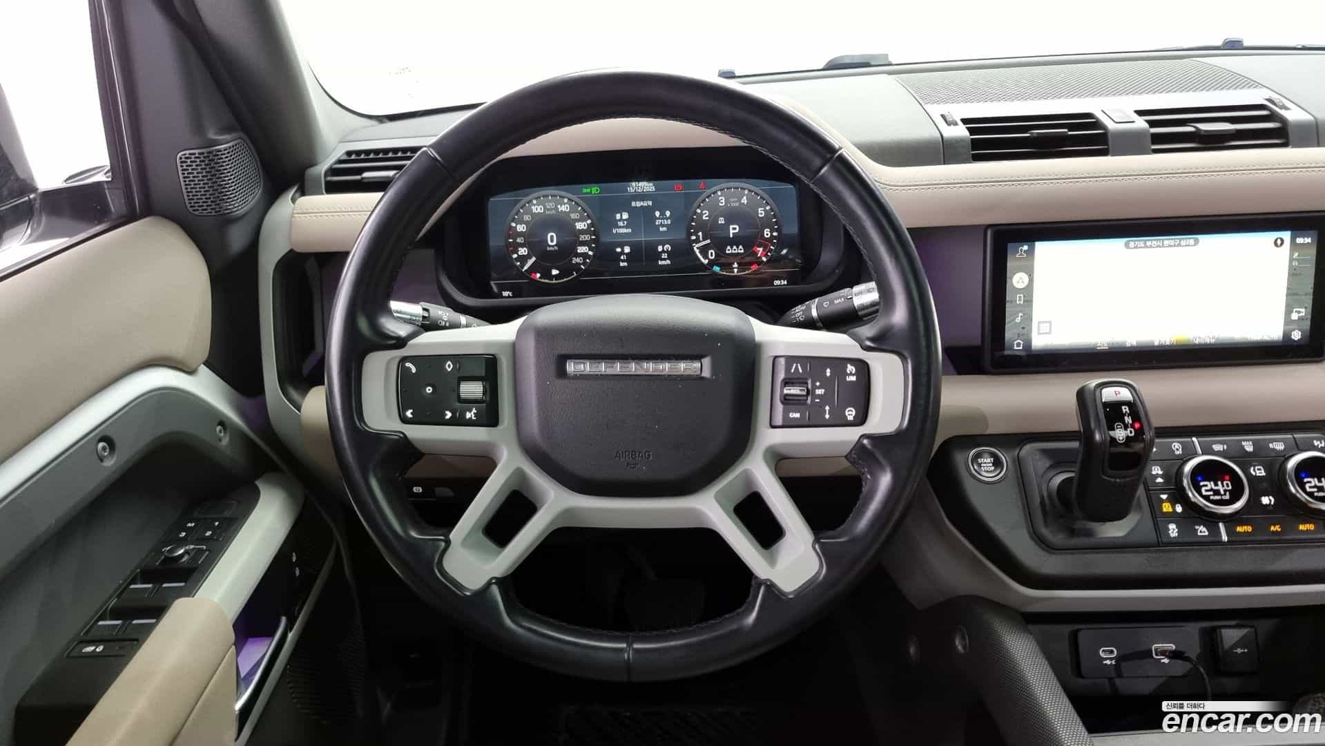 Defender Land Rover 2021.8-OPTION-017