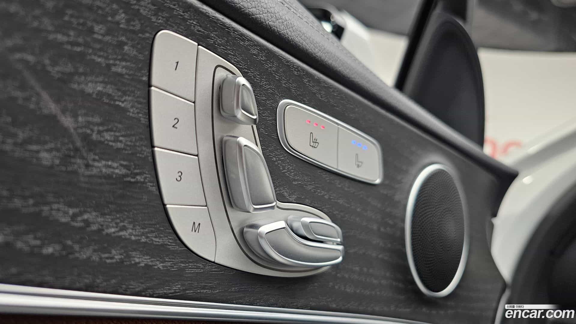 E-Class Mercedes-Benz 2023.8-OPTION-022