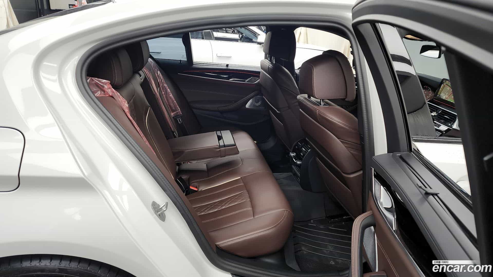 5-Series BMW 2023.8-OPTION-016