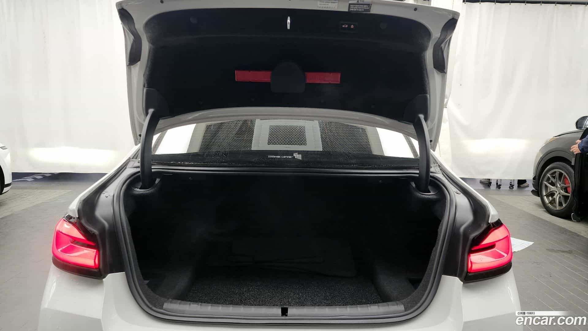 5-Series BMW 2023.8-OPTION-024