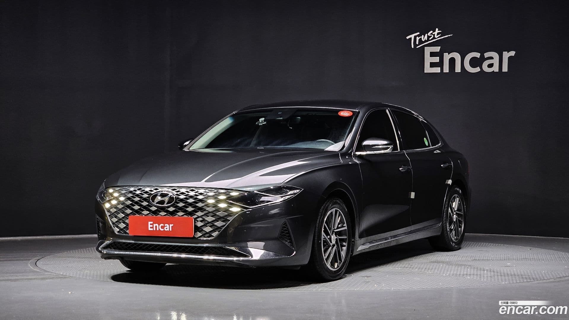 Main__Slider__Photo:Grandeur Hyundai 2020.9-0