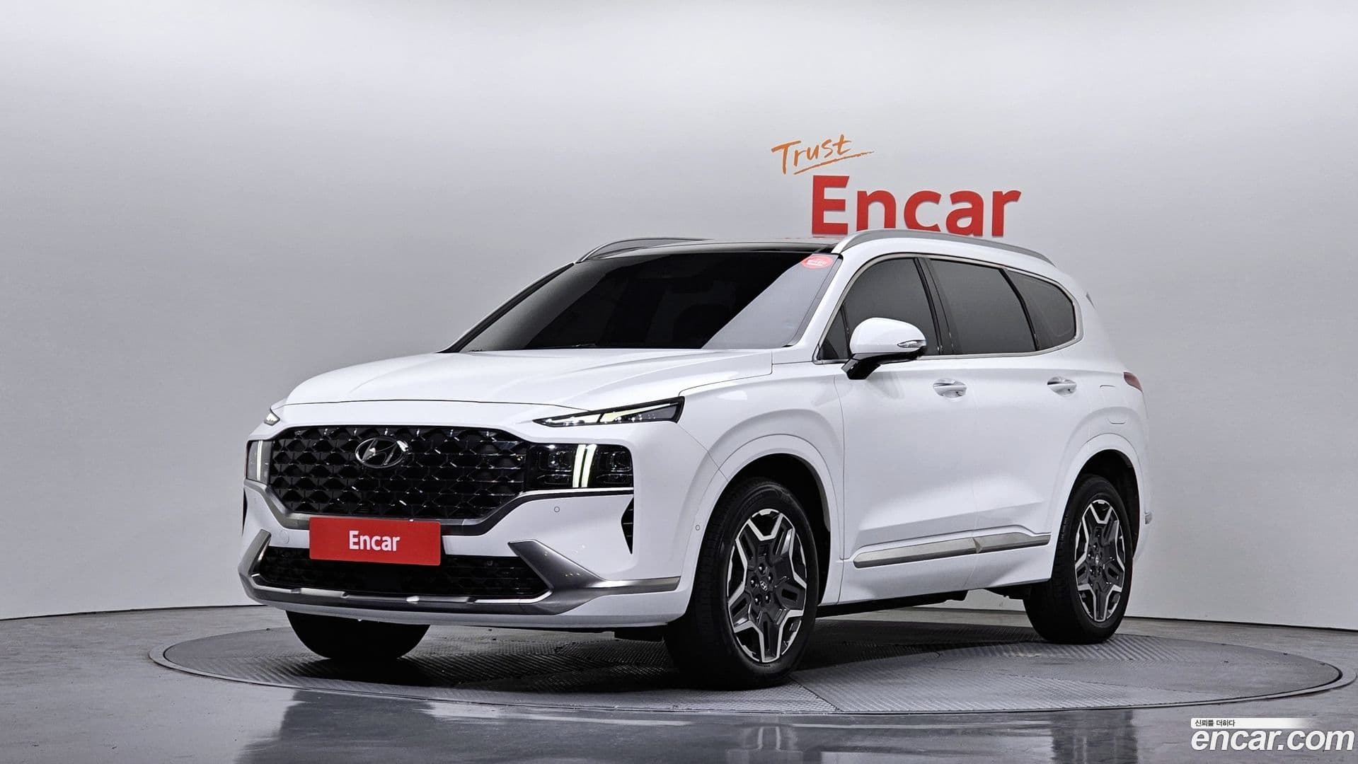 Main__Slider__Photo:Santafe Hyundai 2021.11-0