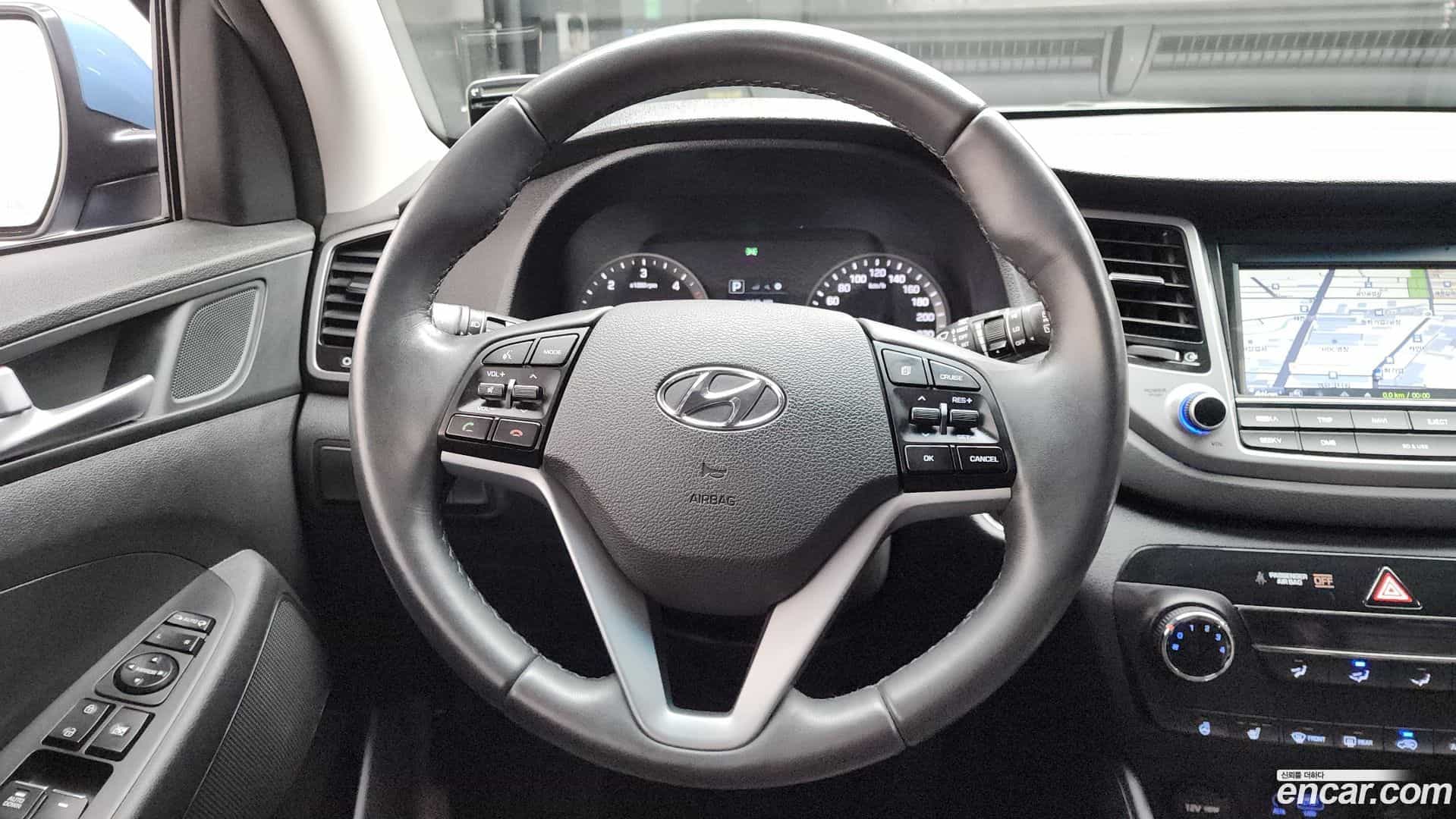 Tucson Hyundai 2016.7-OPTION-017