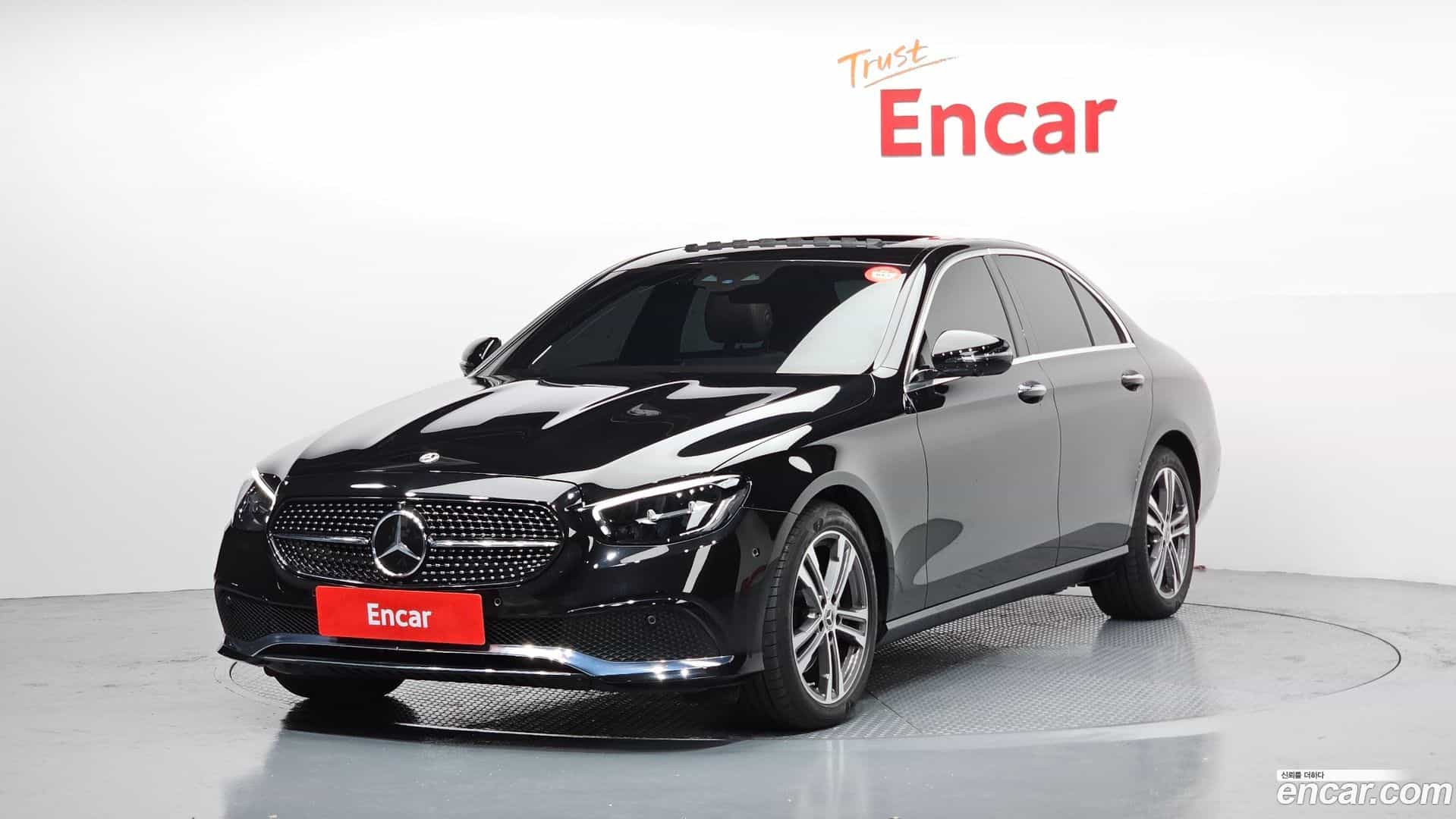 E-Class Mercedes-Benz 2023.10-OUTER-001