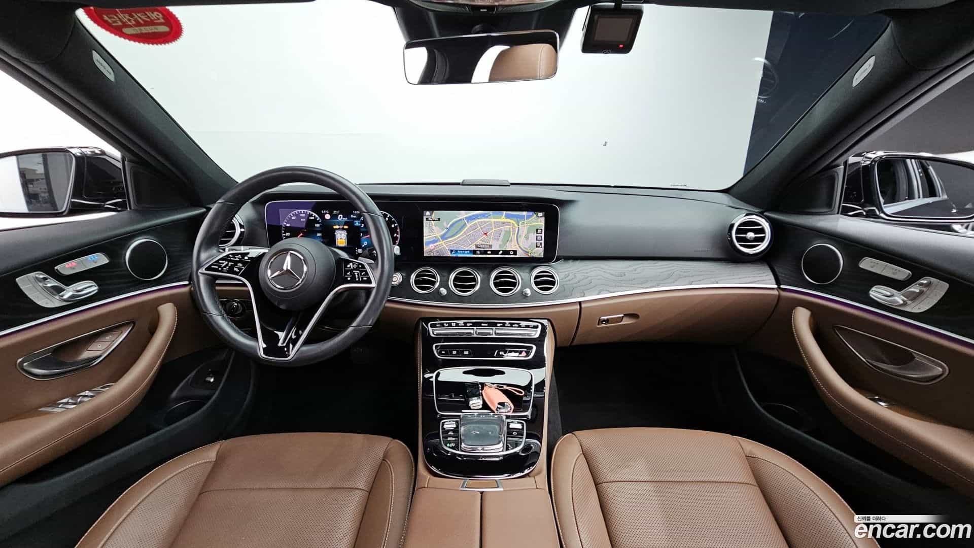 E-Class Mercedes-Benz 2023.10-INNER-007