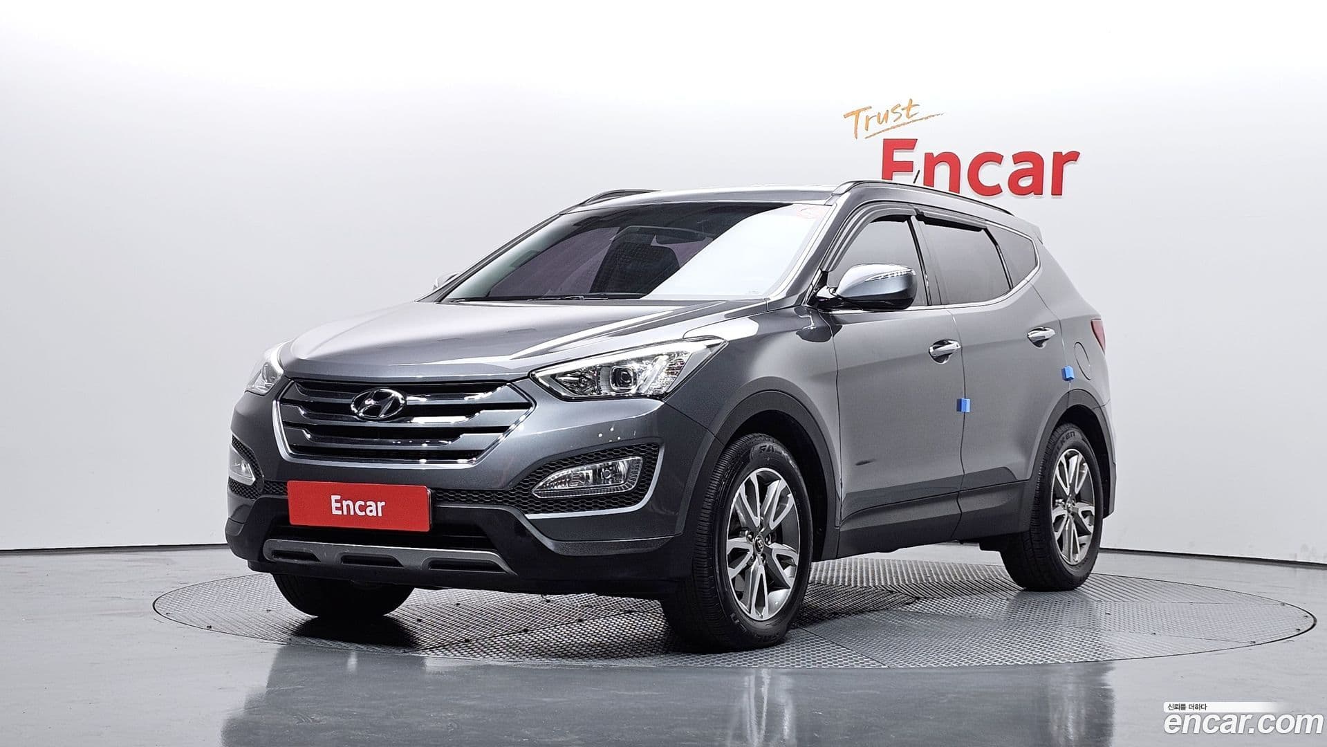 Main__Slider__Photo:Santafe Hyundai 2013.4-0