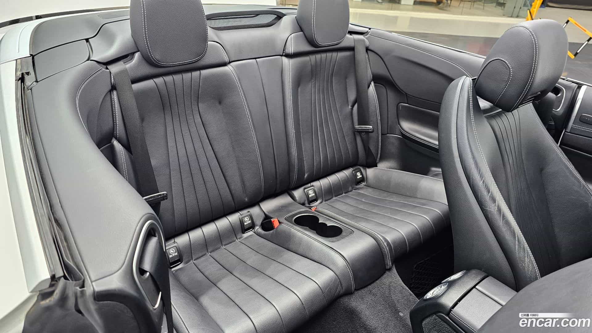E-Class Mercedes-Benz 2018.11-OPTION-016