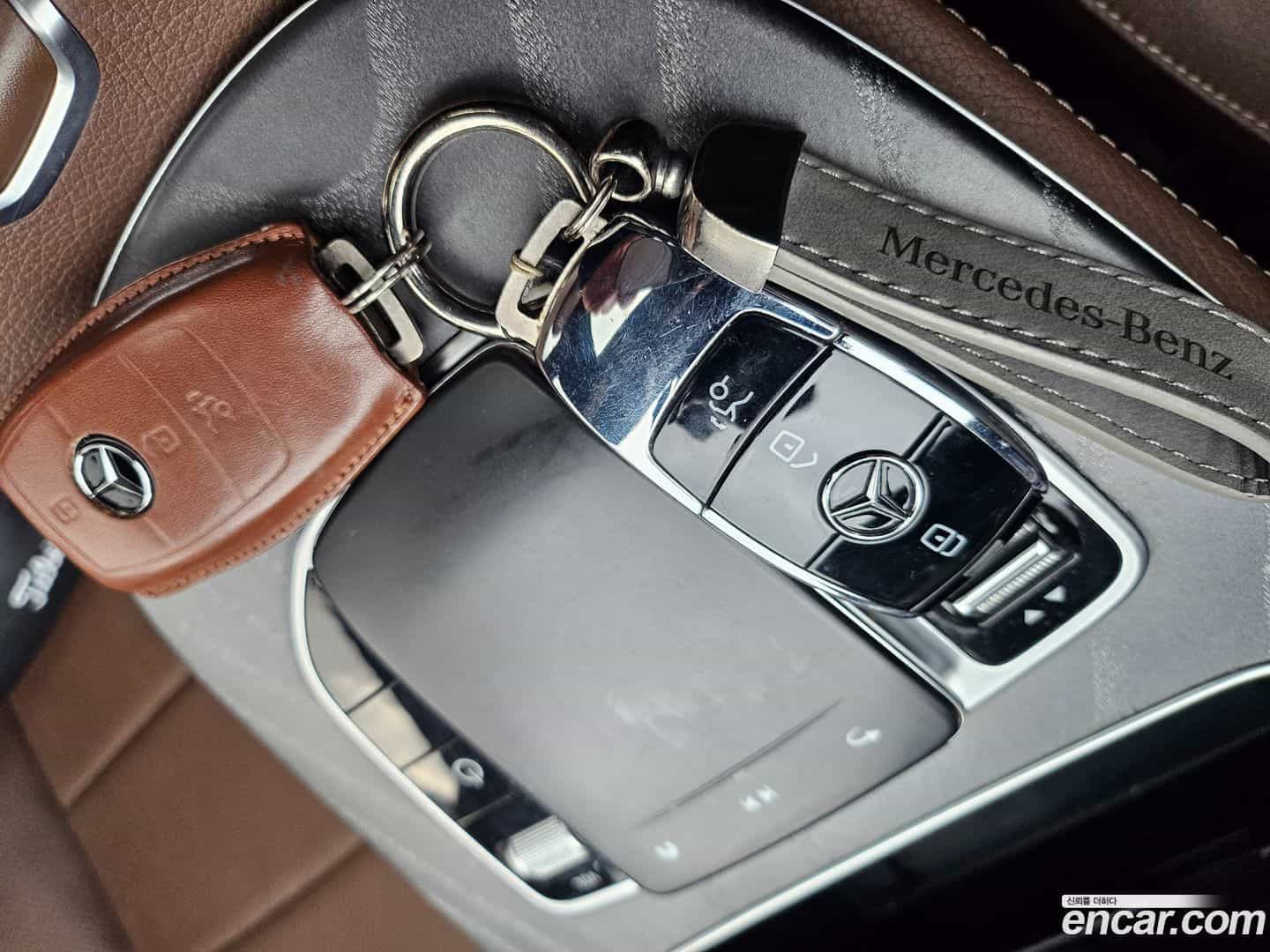 E-Class Mercedes-Benz 2022.4-OPTION-022