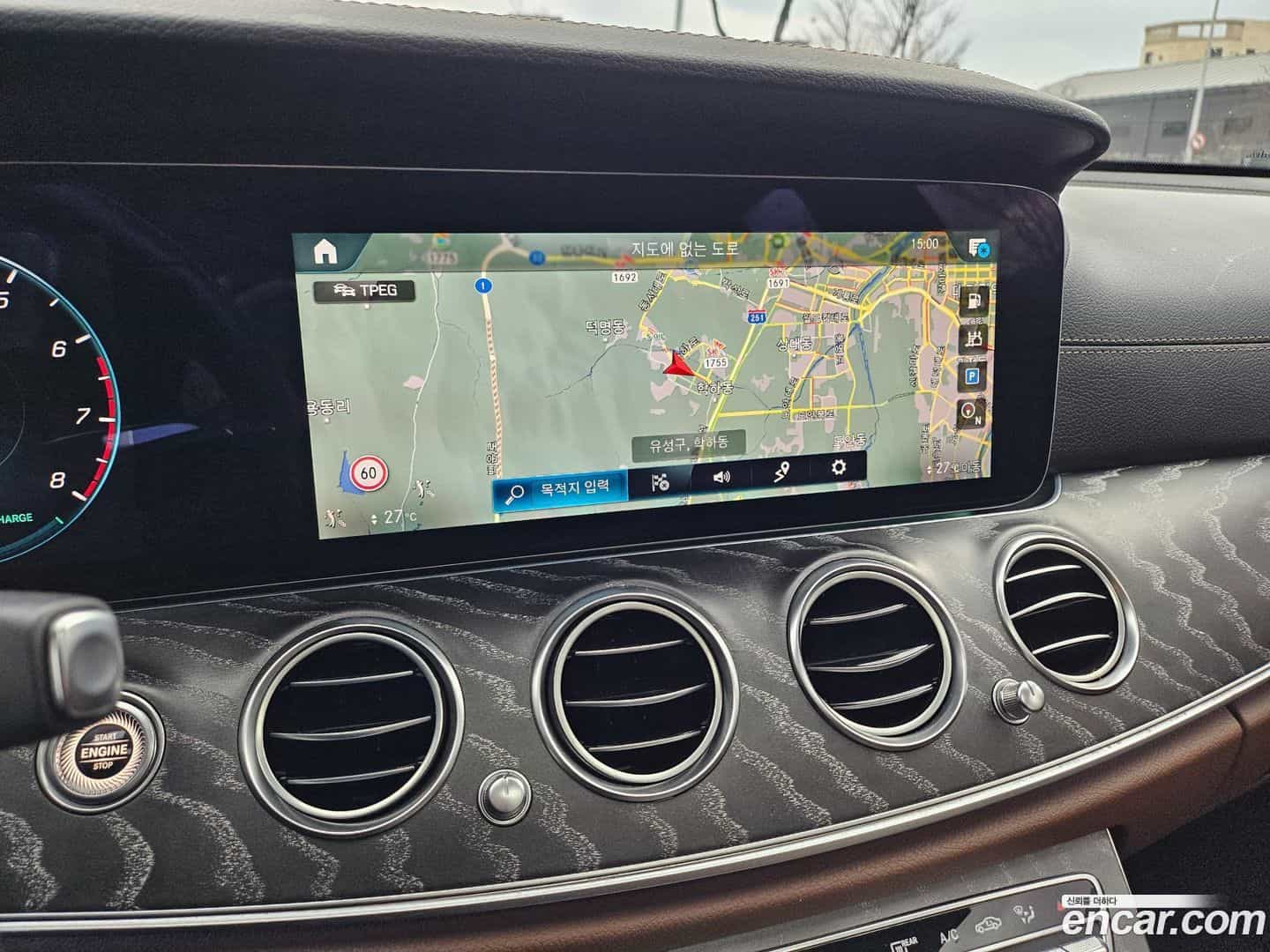 E-Class Mercedes-Benz 2022.4-OPTION-023