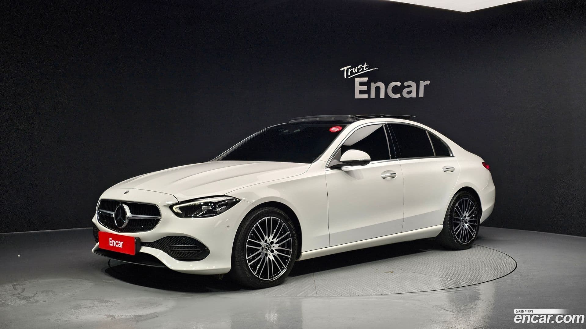 Main__Slider__Photo:C-Class Mercedes-Benz 2024.3-0