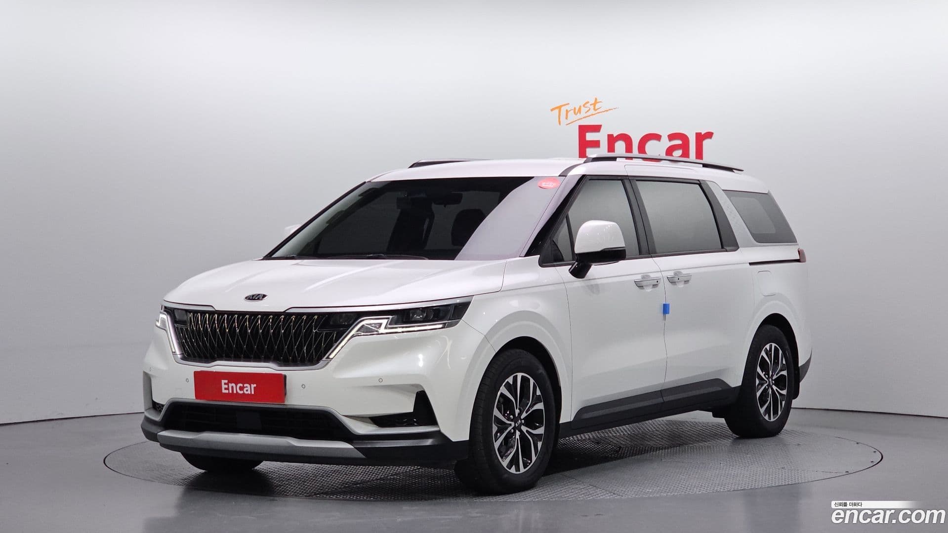 Main__Slider__Photo:Canival Kia 2021.2-0
