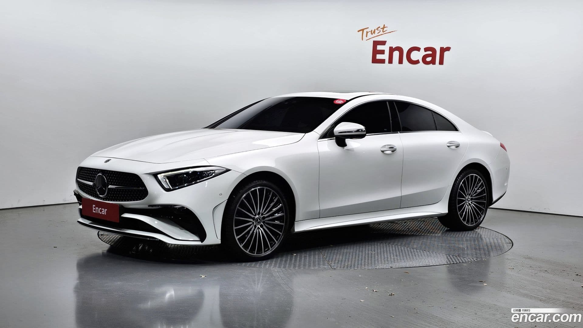 Main__Slider__Photo:CLS-Class Mercedes-Benz 2023.6-0