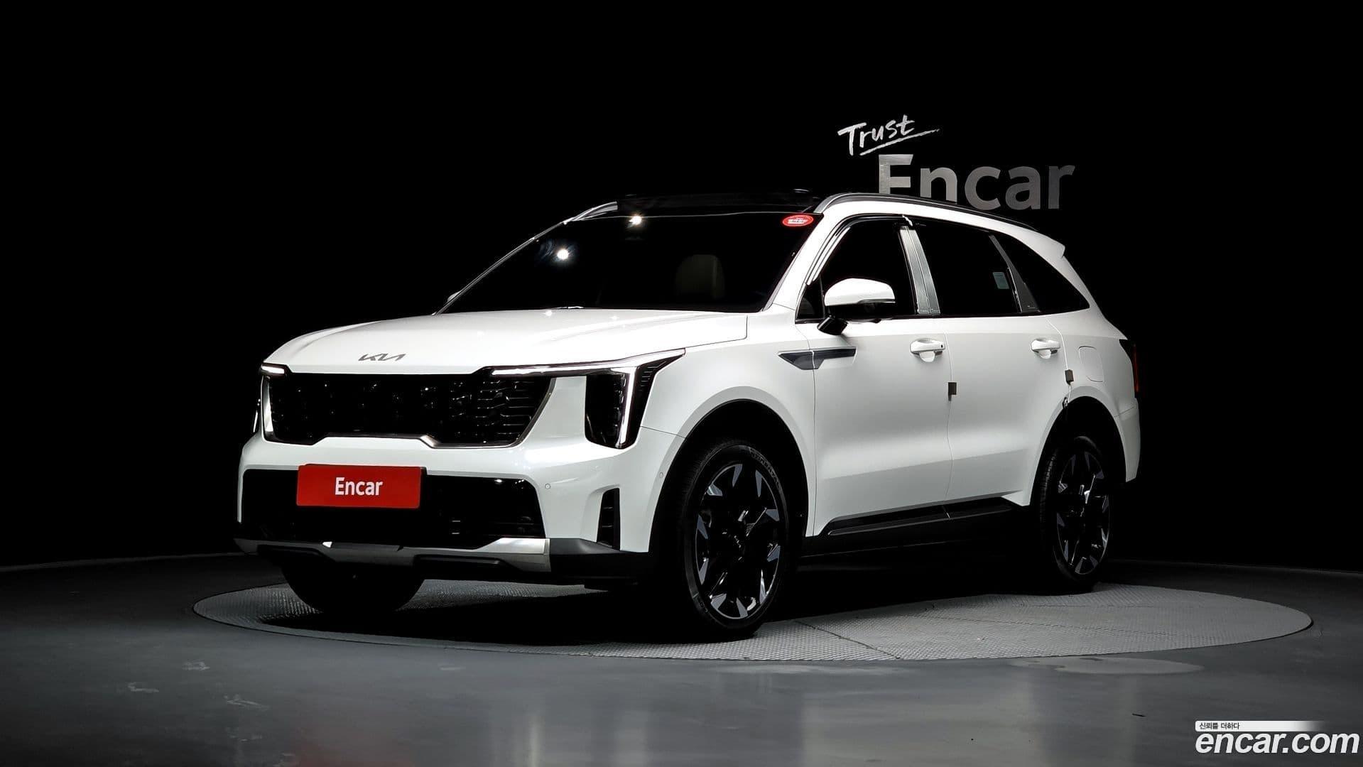 Main__Slider__Photo:Sorento Kia 2024.0-0