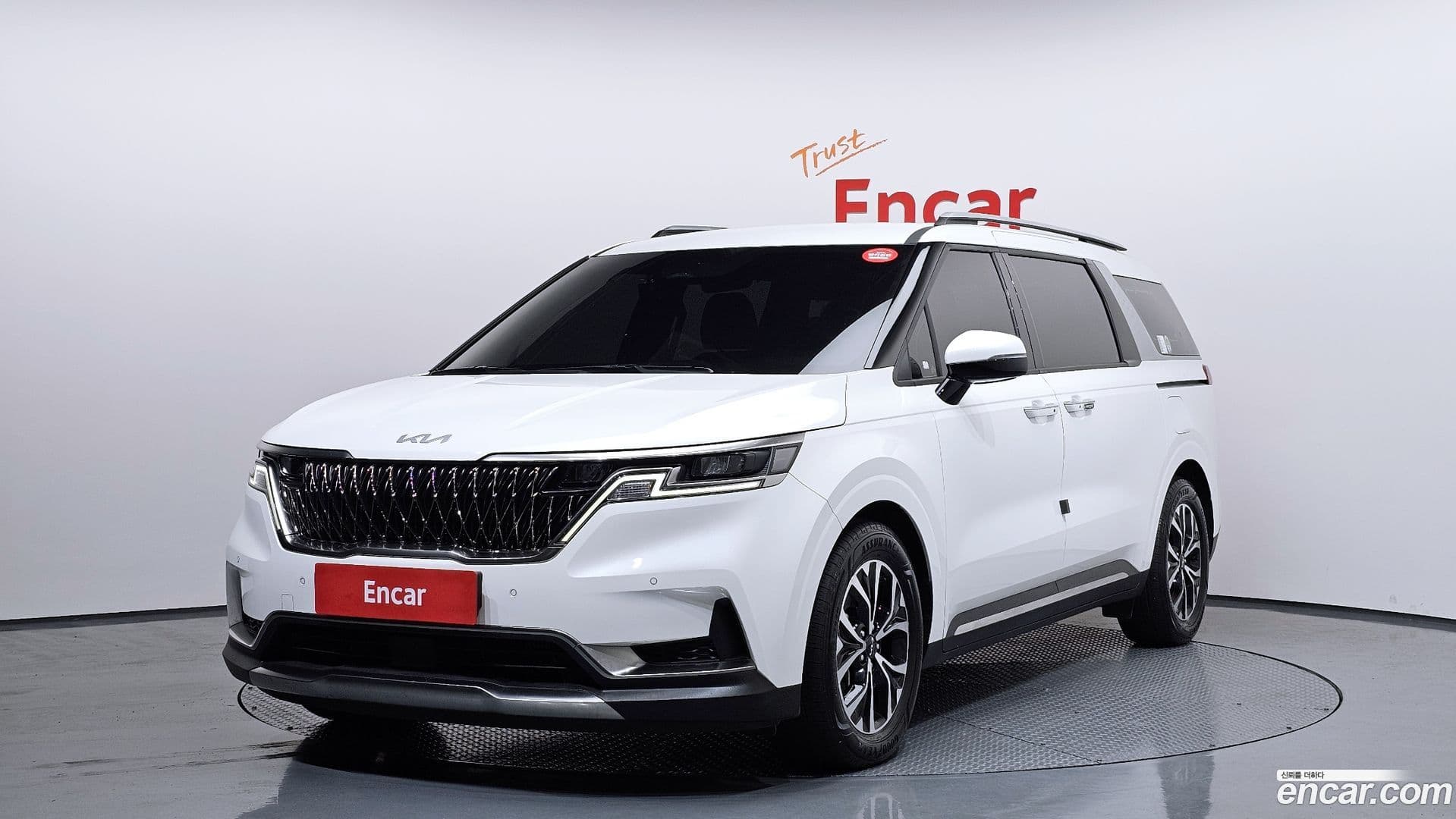 Main__Slider__Photo:Canival Kia 2022.0-0