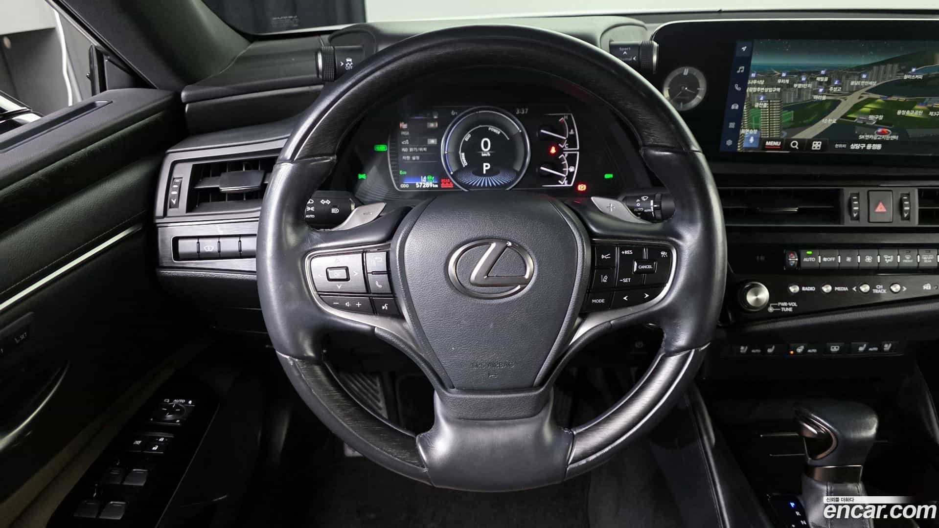 ES Lexus 2022.8-OPTION-019