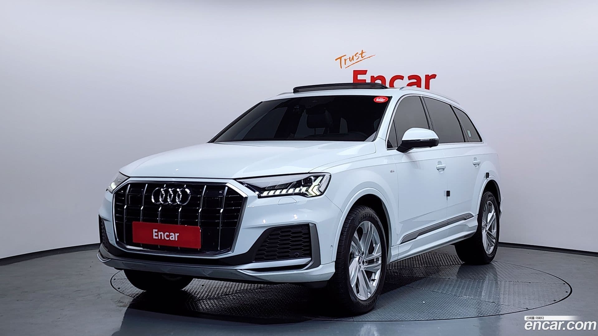 Main__Slider__Photo:Q7 Audi 2021.5-0