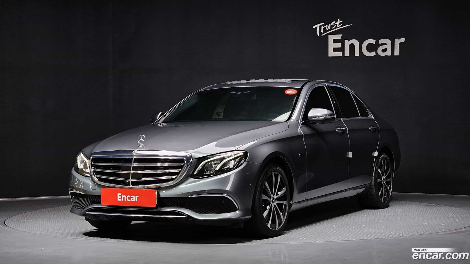 E-Class Mercedes-Benz 2020.4-OUTER-001