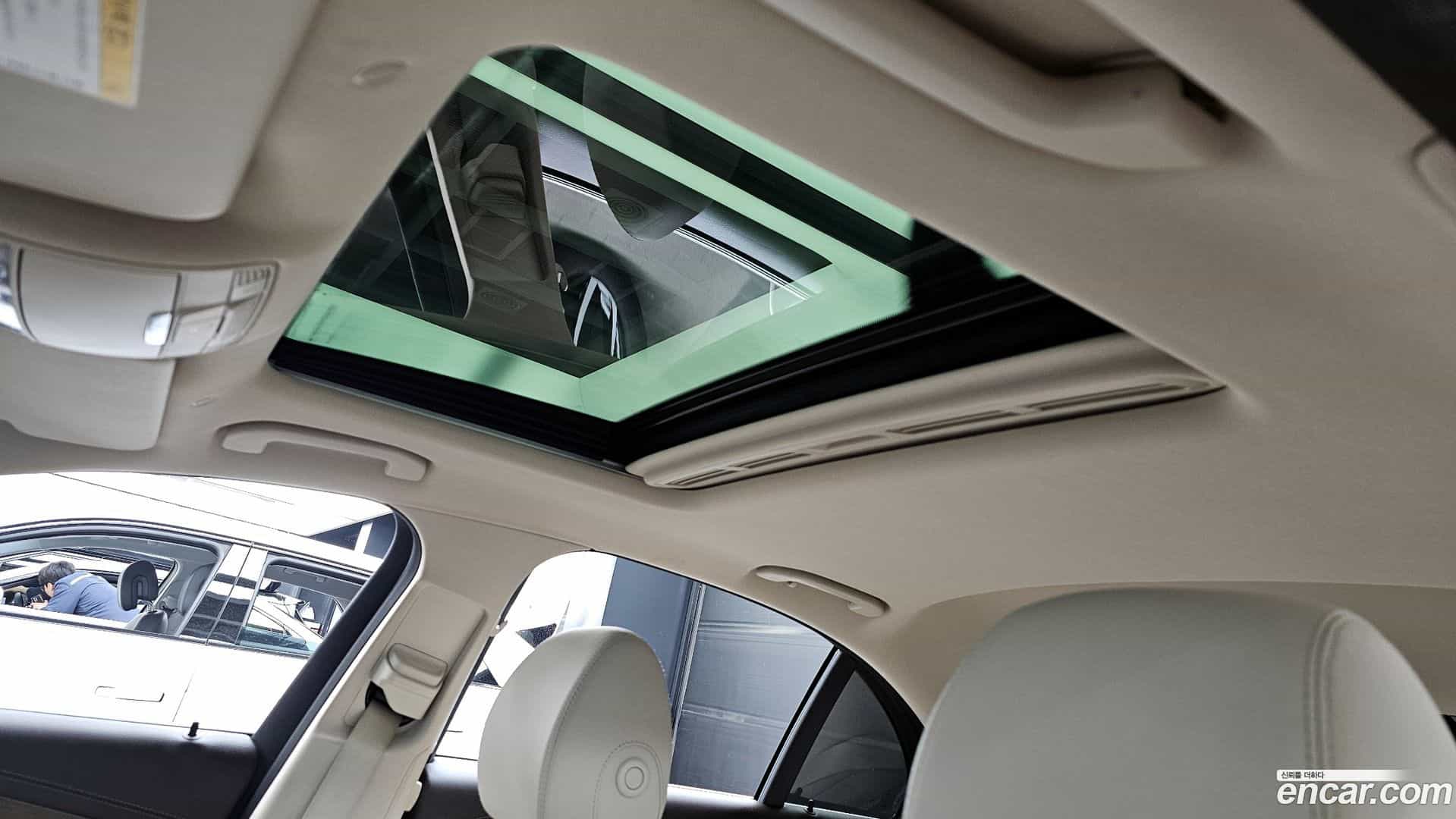 E-Class Mercedes-Benz 2020.4-OPTION-023