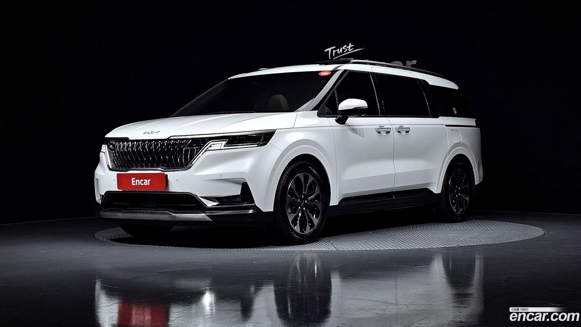 Main__Slider__Photo:Canival Kia 2023.6-0