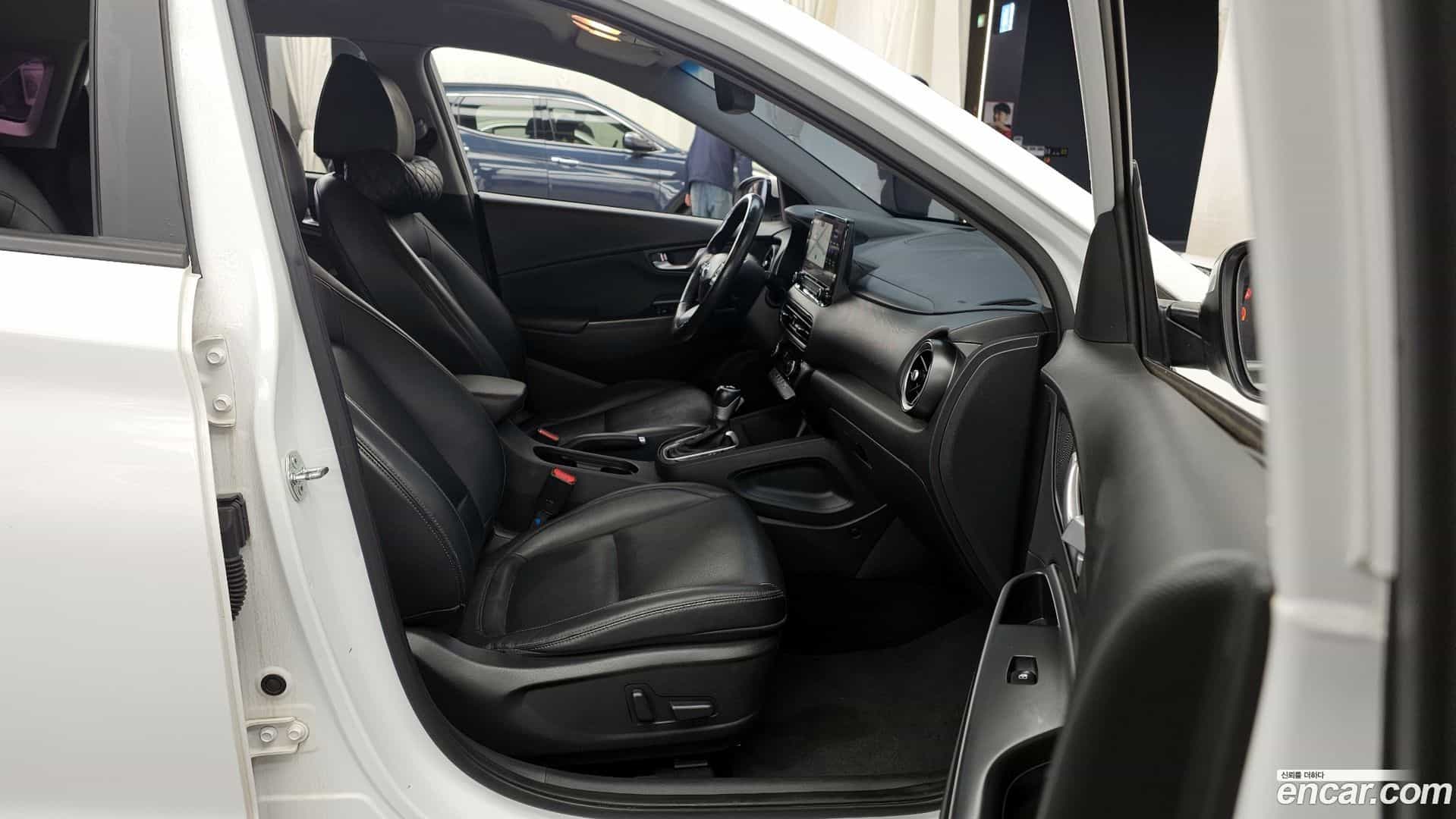 Kona Hyundai 2021.1-OPTION-015