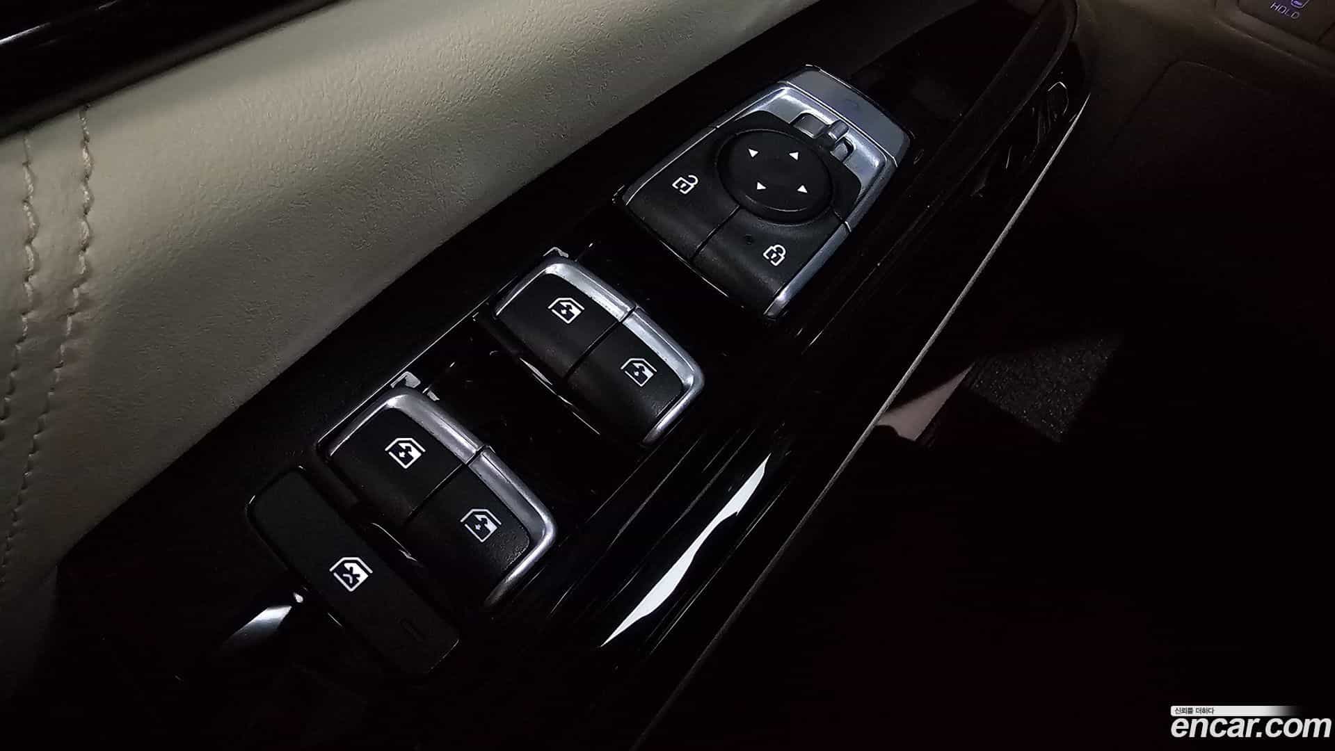 Canival Kia 2020.8-OPTION-020