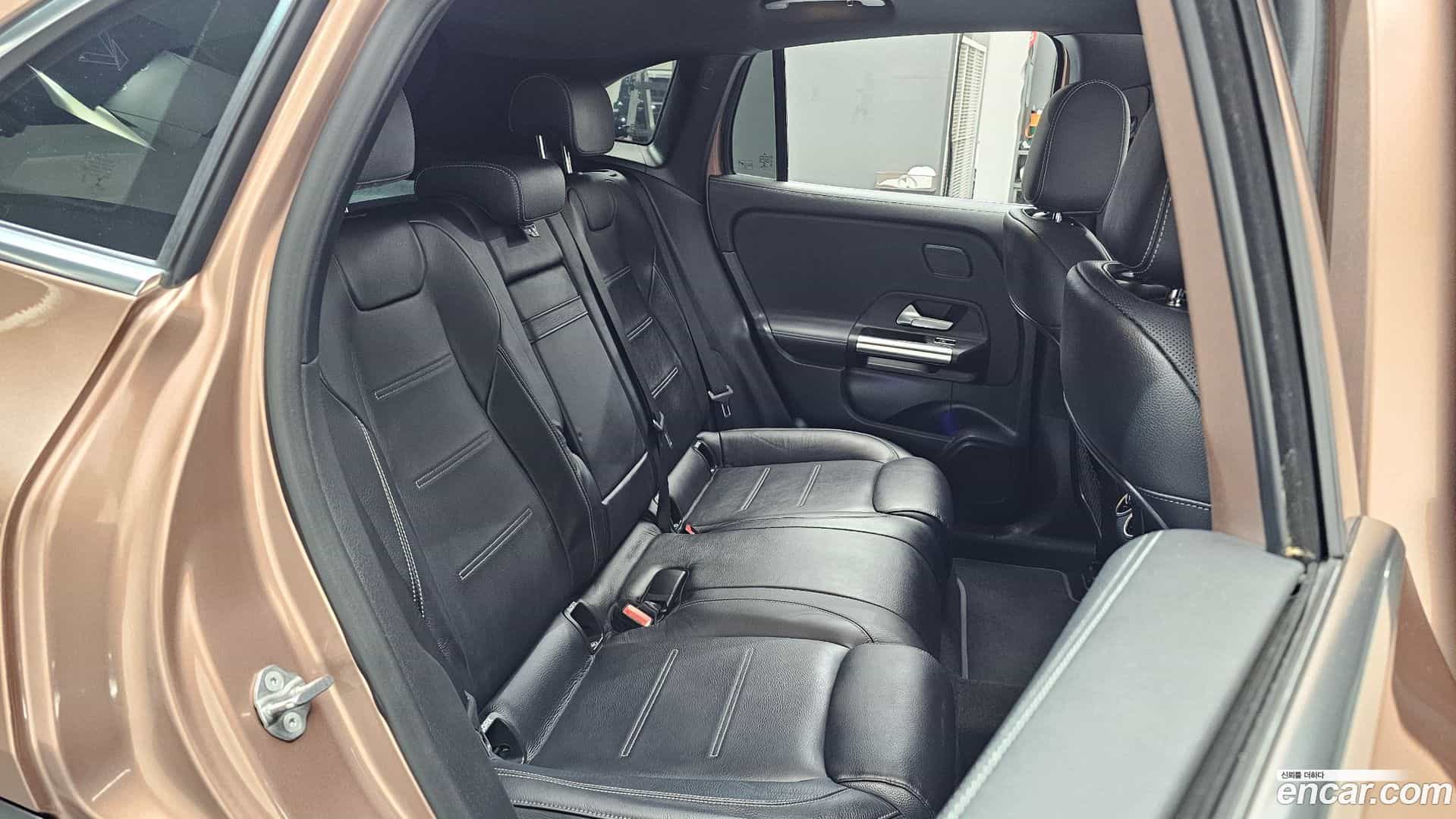 EQA Mercedes-Benz 2022.8-OPTION-016