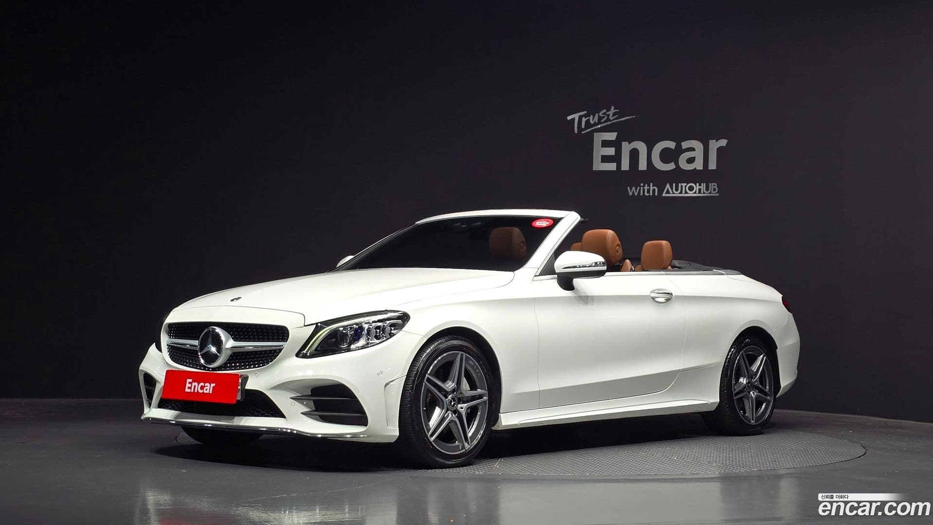 Main__Slider__Photo:C-Class Mercedes-Benz 2020.4-0