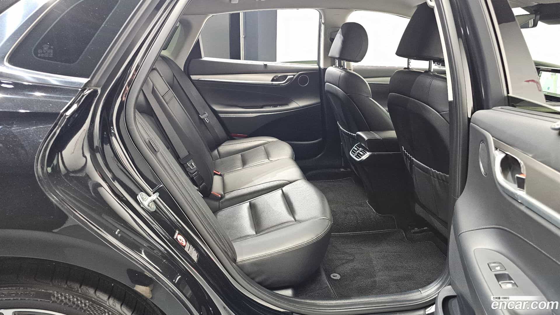 Grandeur Hyundai 2021.11-OPTION-016
