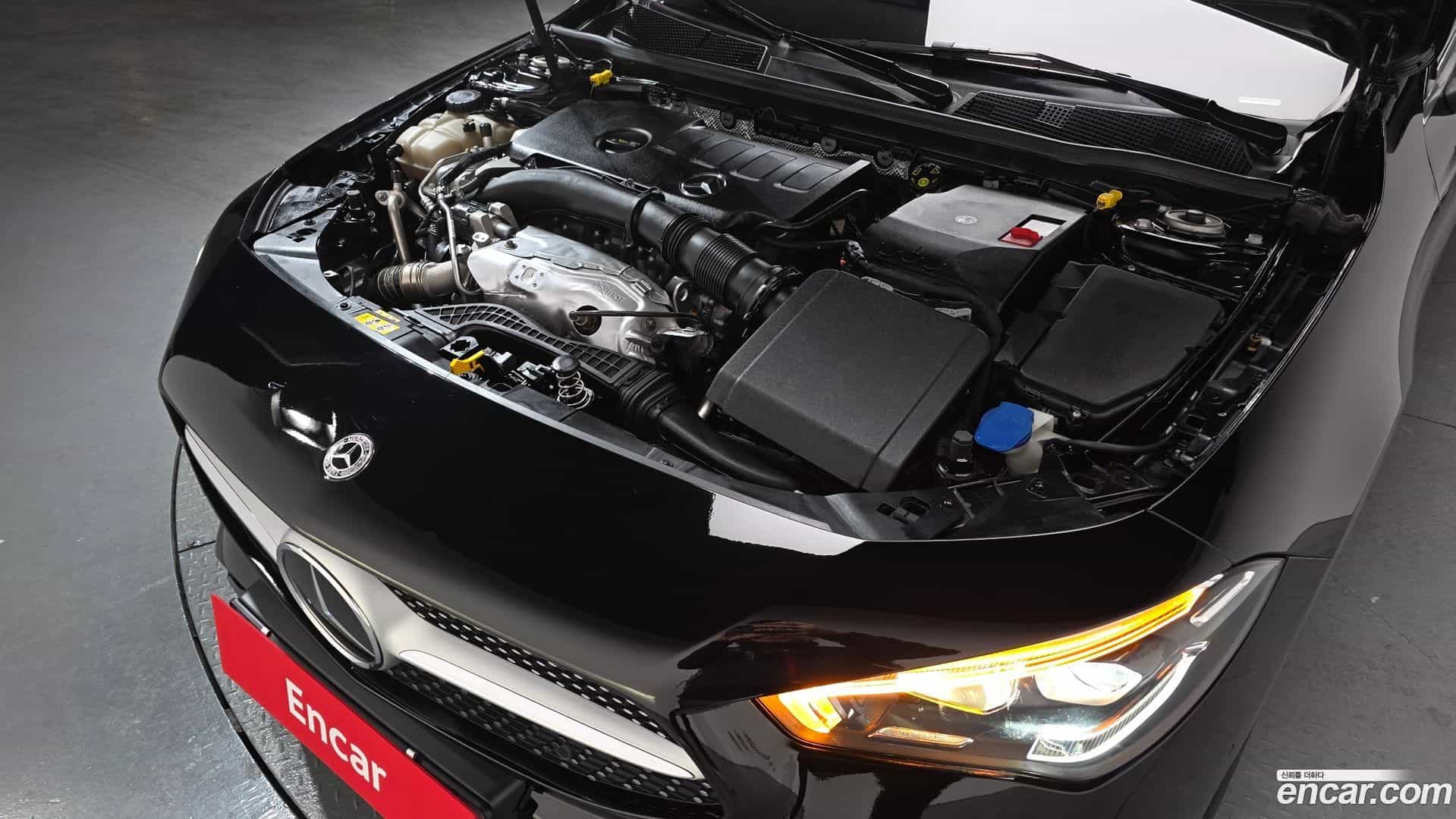 CLA-Class Mercedes-Benz 2022.11-INNER-006