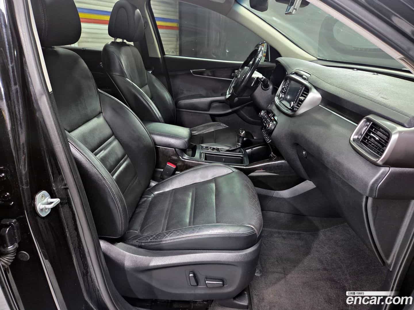Sorento Kia 2016.9-INNER-010