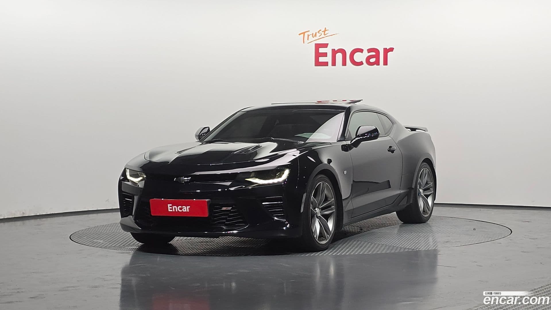 Main__Slider__Photo:Camaro Chevrolet 2017.9-0
