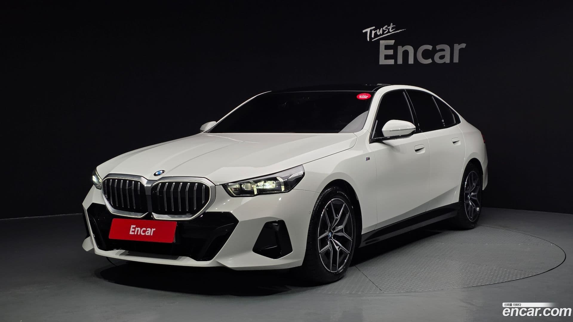 Main__Slider__Photo:5-Series BMW 2025.2-0