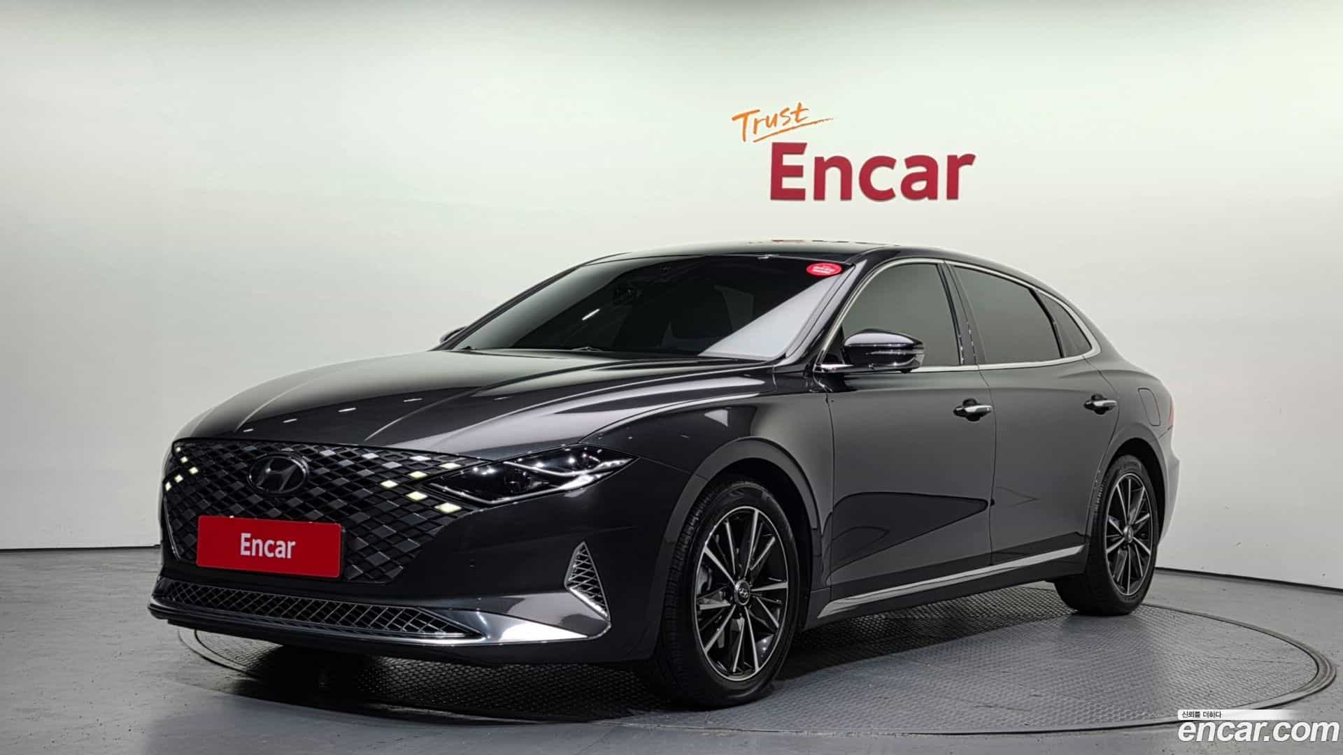 Grandeur Hyundai 2019.11-OUTER-001
