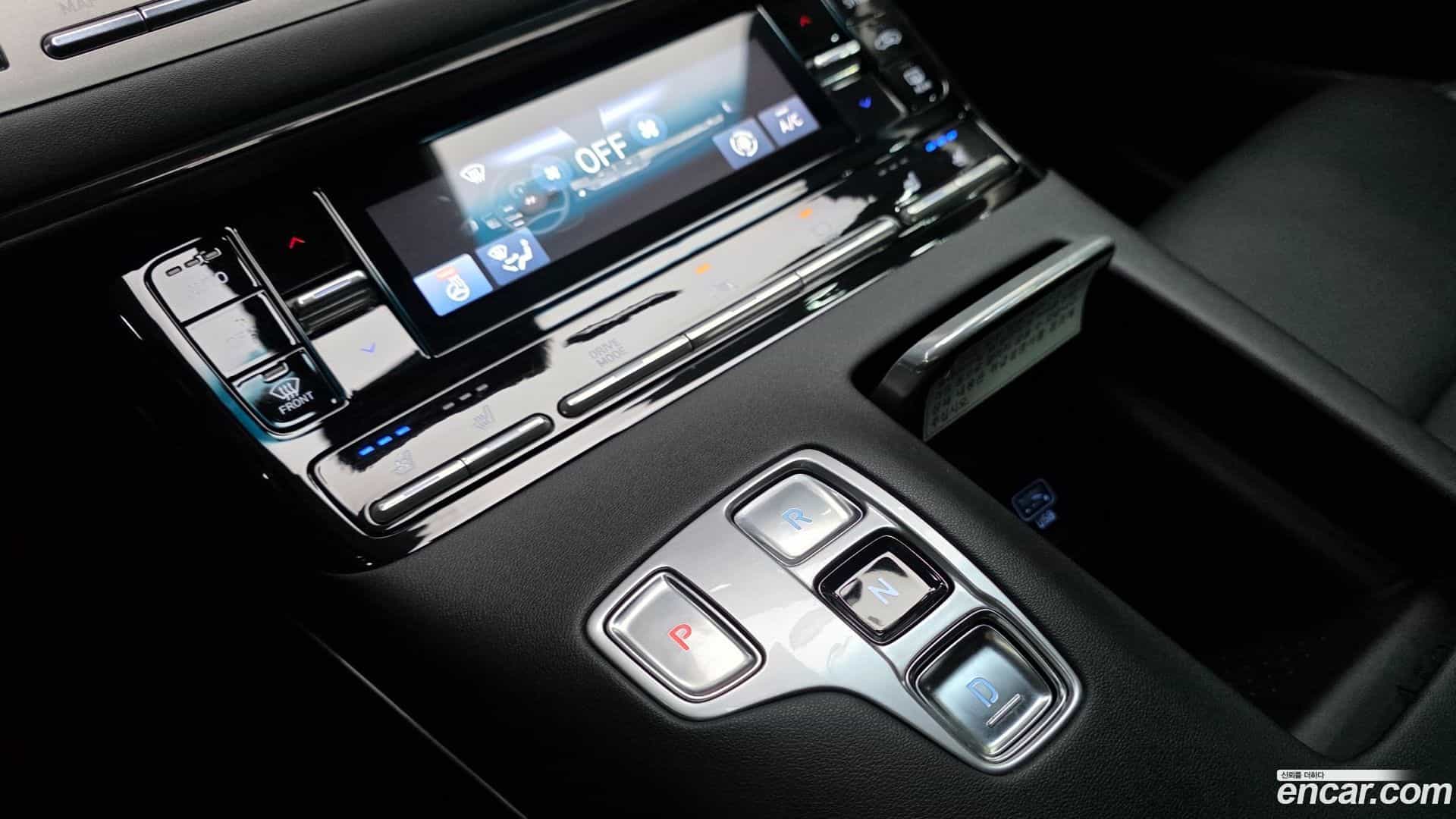 Grandeur Hyundai 2019.11-INNER-009