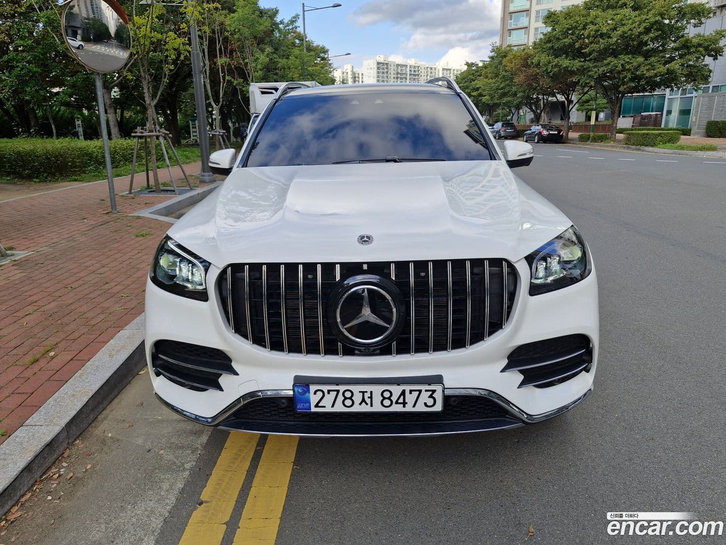 Main__Slider__Photo:GLS-Class Mercedes-Benz 2021.9-0