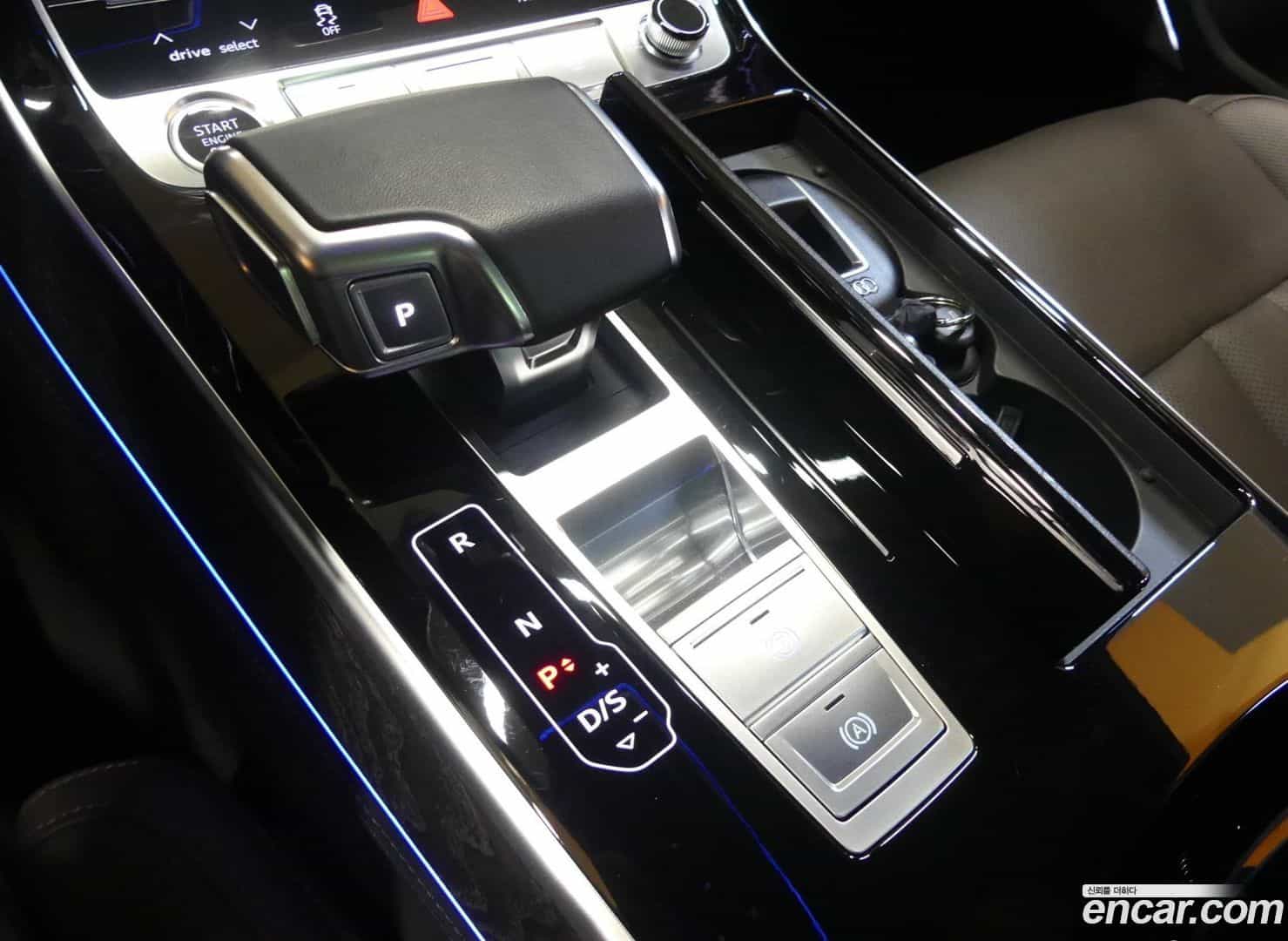 A8 Audi 2022.11-INNER-009