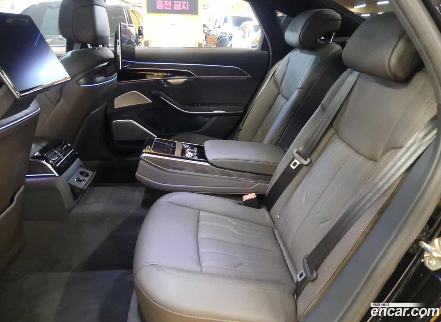 A8 Audi 2022.11-OPTION-021