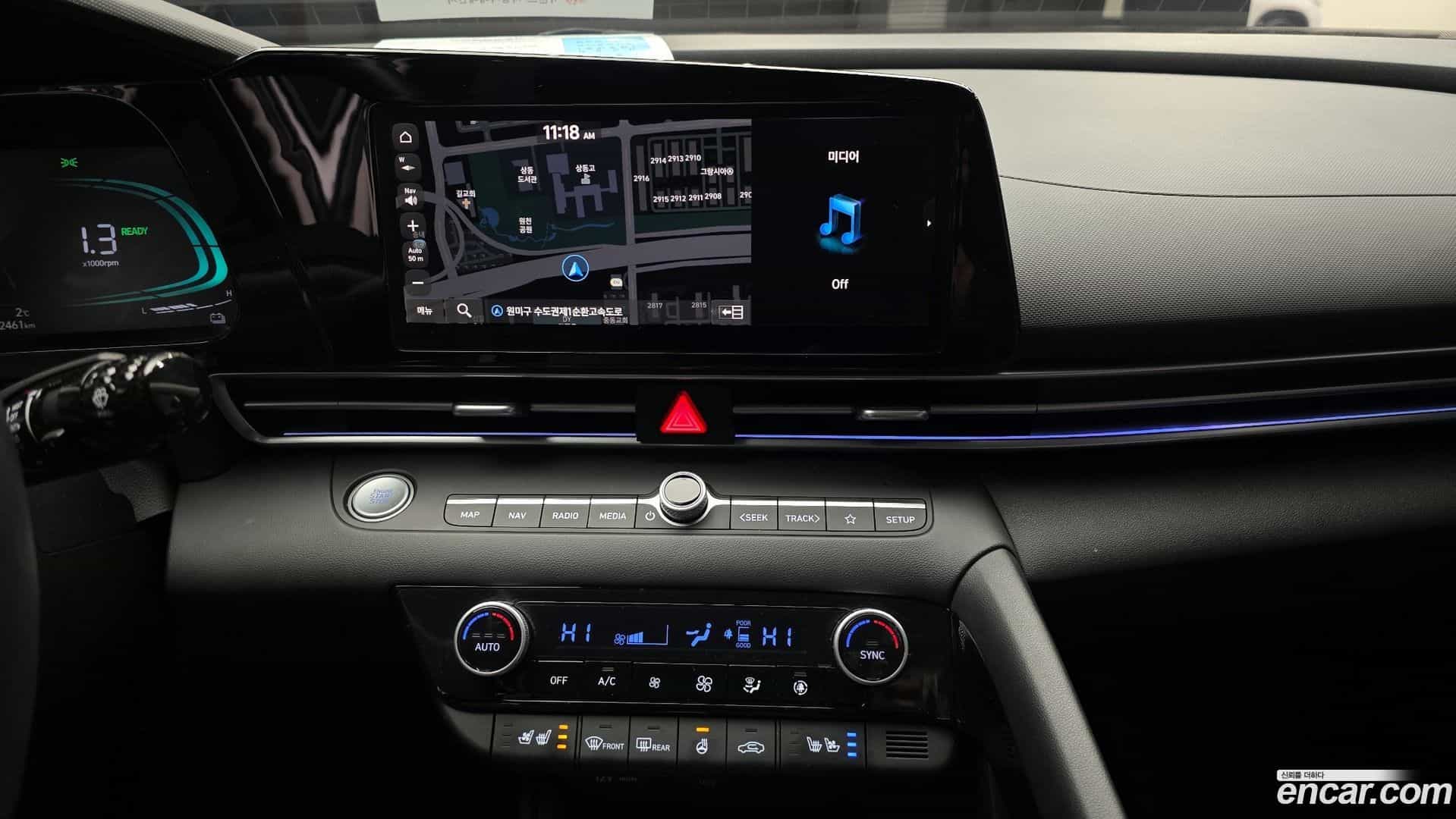 AVANTE Hyundai 2023.11-OPTION-018