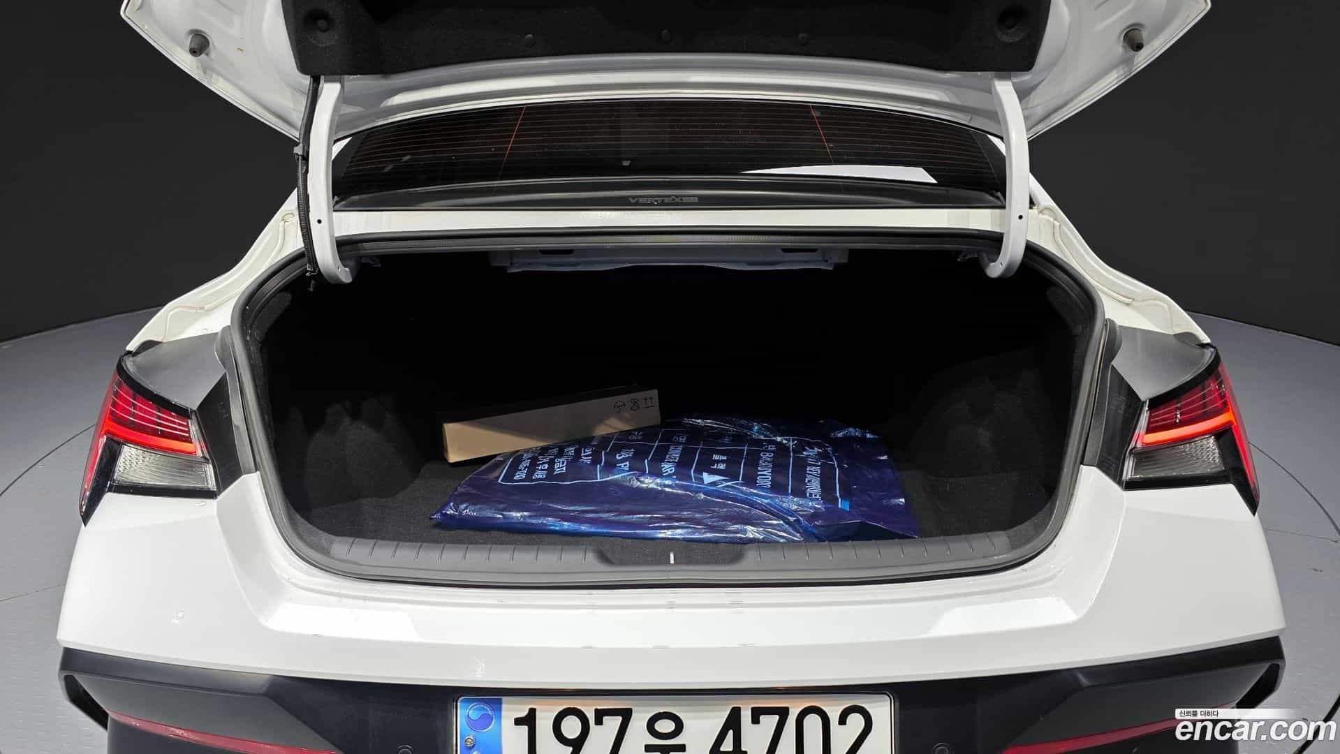 AVANTE Hyundai 2023.11-OPTION-024