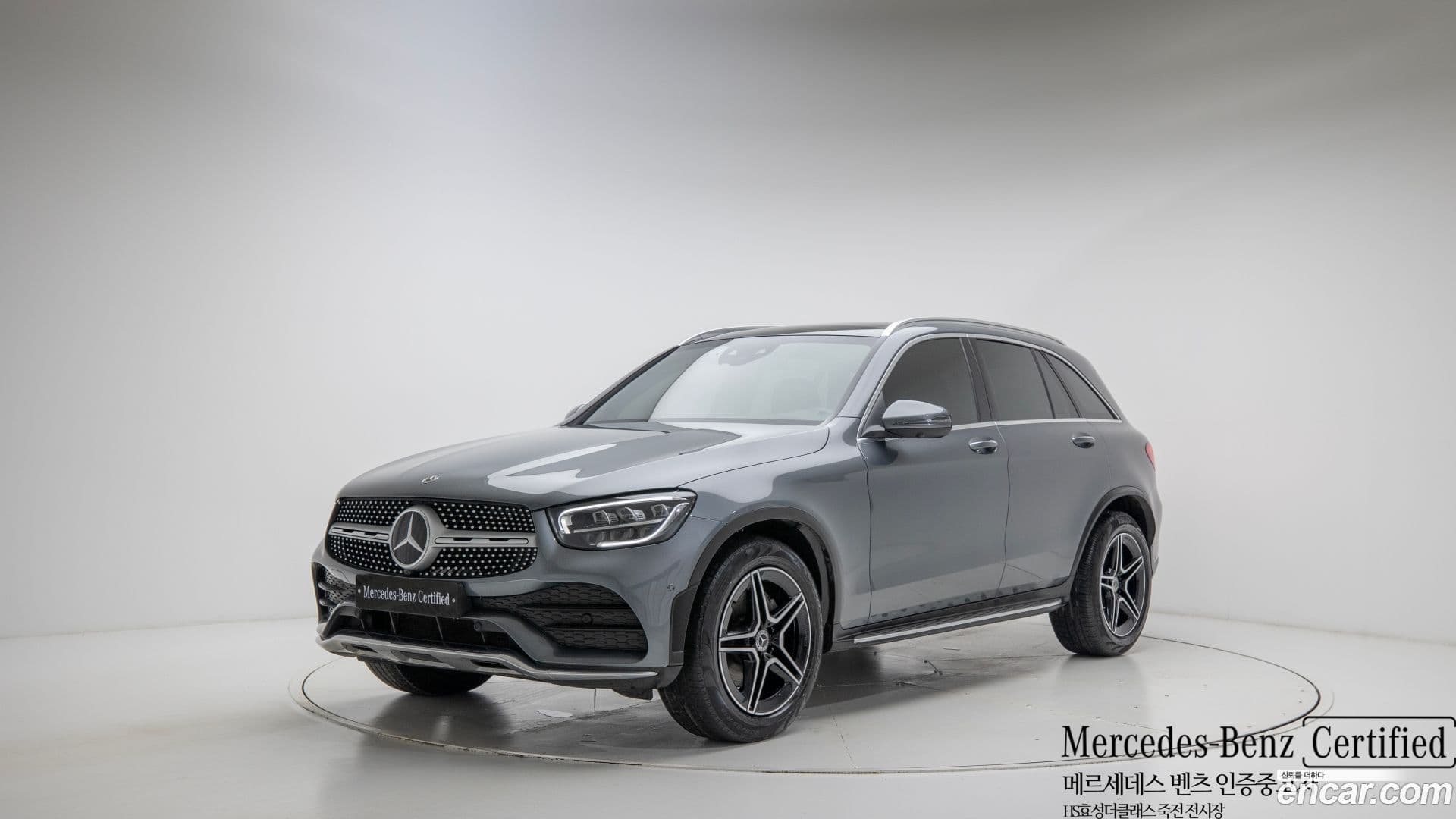 Main__Slider__Photo:GLC-Class Mercedes-Benz 2022.7-0