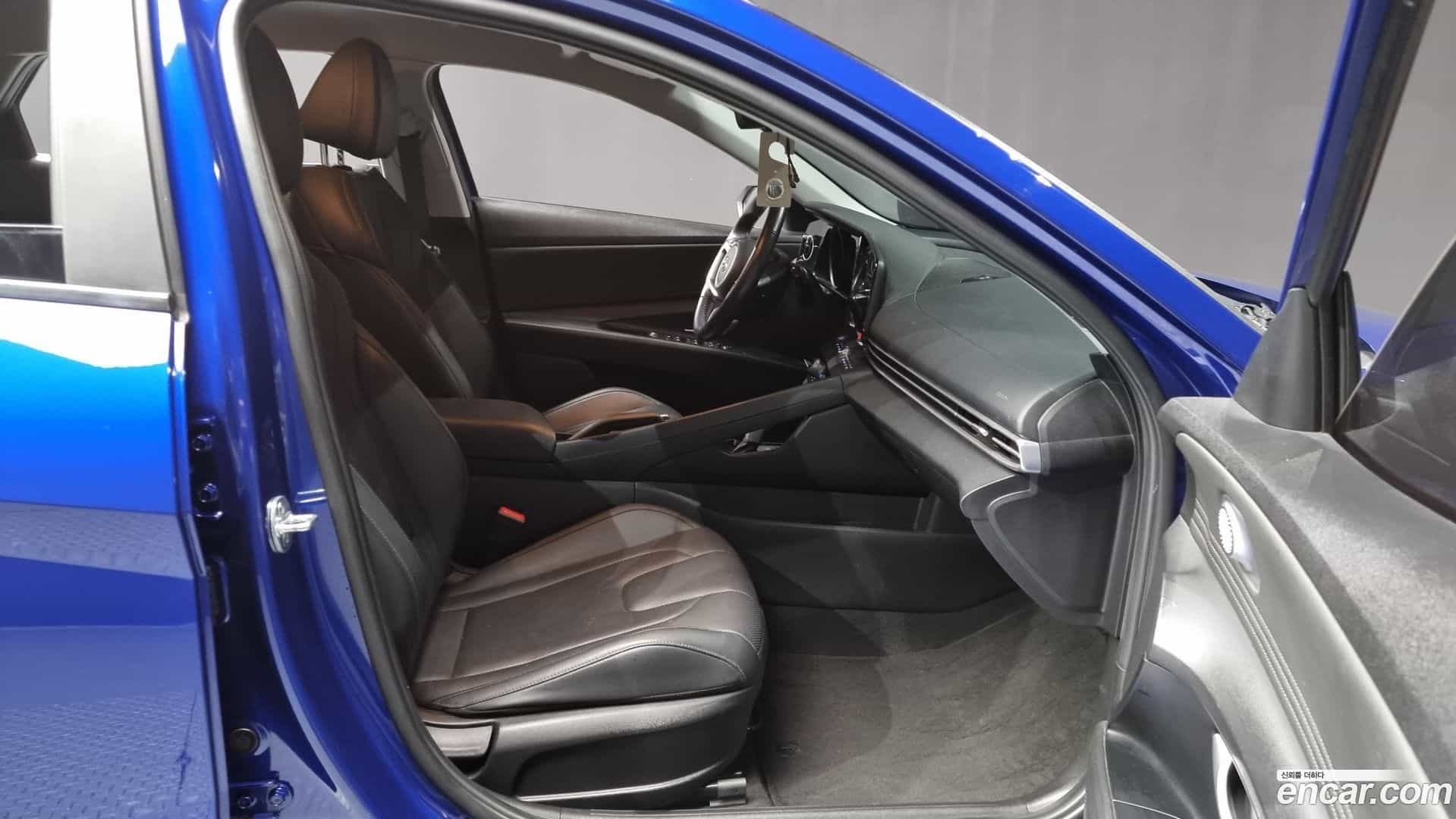 AVANTE Hyundai 2020.7-OPTION-015
