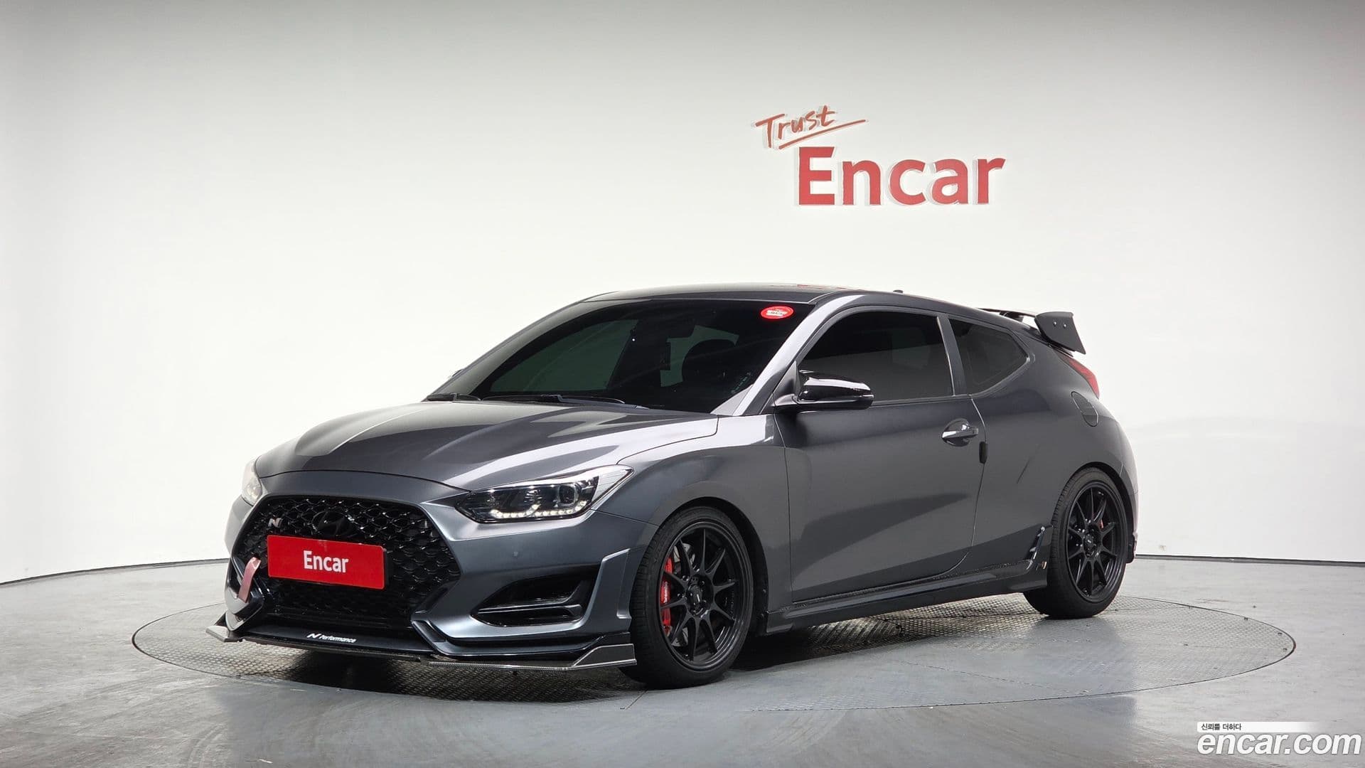 Main__Slider__Photo:Veloster Hyundai 2018.11-0