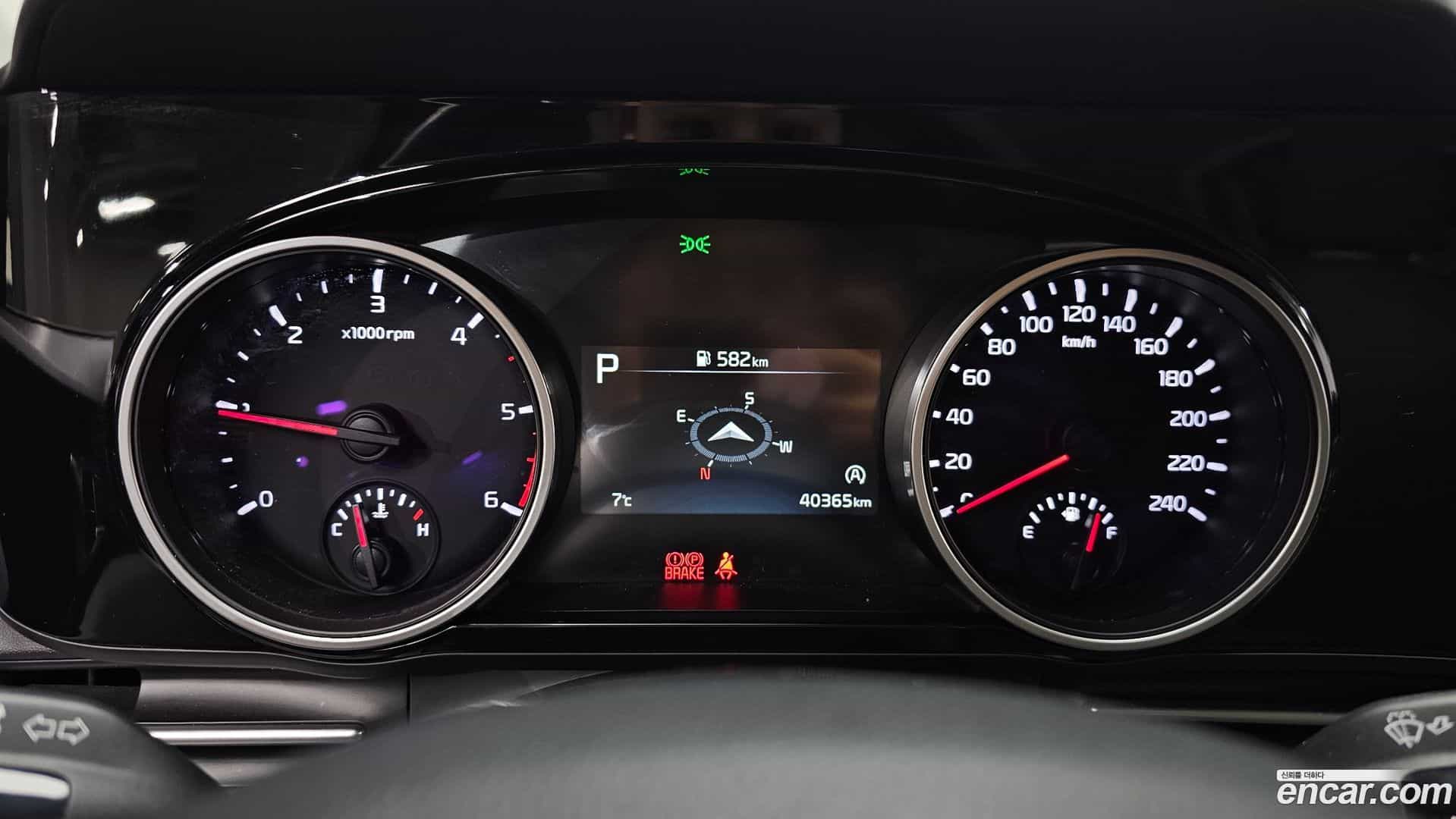Canival Kia 2021.2-INNER-008