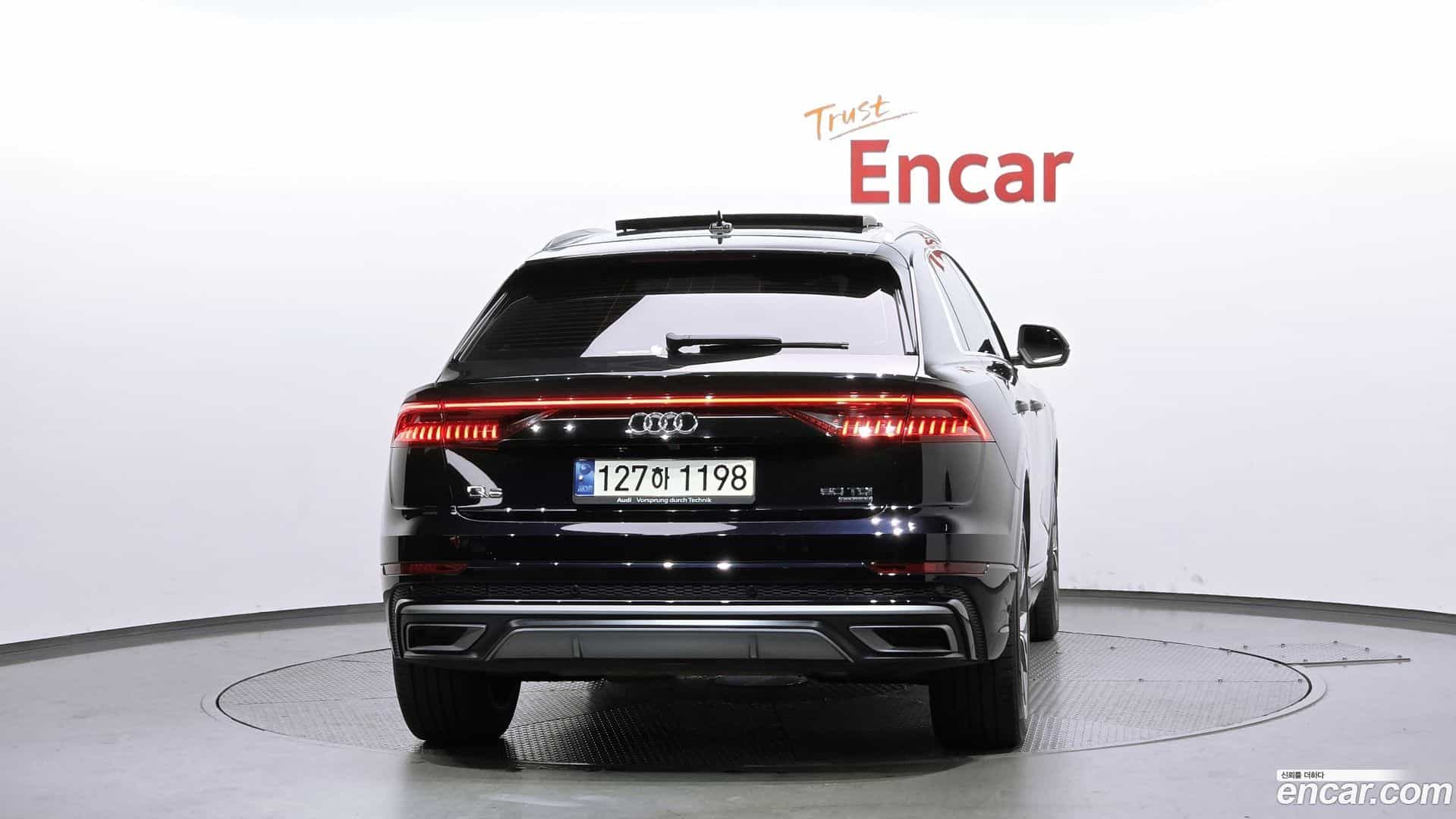 Q8 Audi 2021.1-OUTER-004