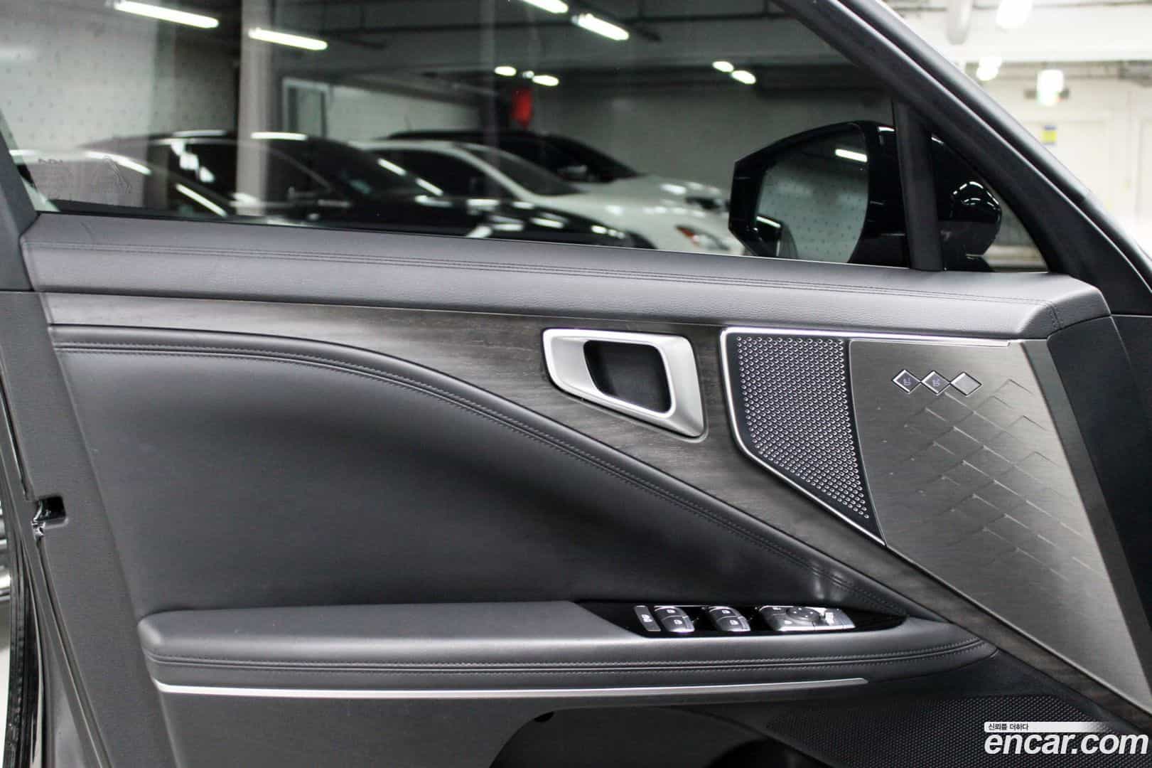 K8 Kia 2023.0-INNER-007